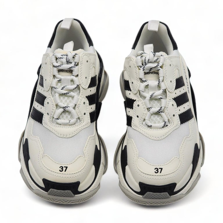 adidas gazelle silver green womens Adidas x Balenciaga Wmns Triple S Sneaker 'White' – Prsnlplg