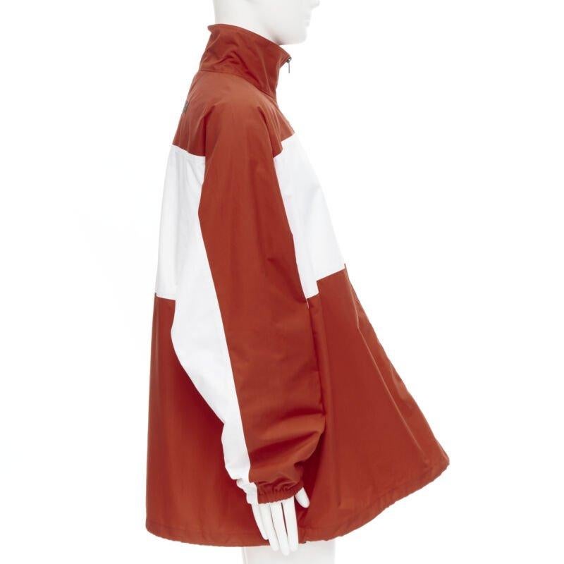 Balenciaga Y2K rosso bianco colorblocked logo popeline track jacket IT48 M. In condizioni ottime in vendita a Hong Kong, NT