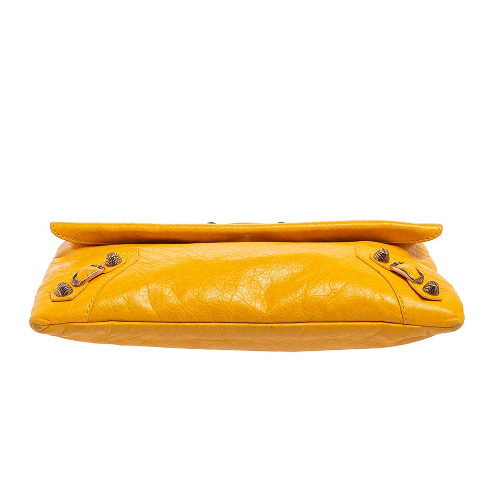 Balenciaga Yellow Leather RH Envelope Clutch In Good Condition In Dubai, Al Qouz 2