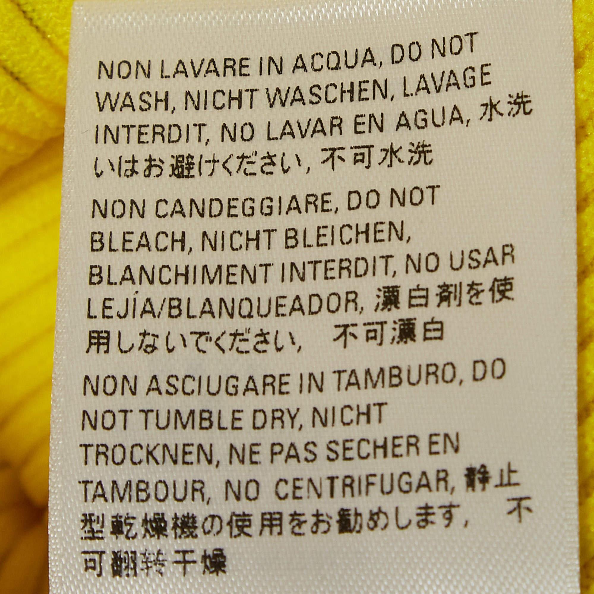 Balenciaga Top a manica intera con stampa logo giallo e maglia a coste M. I. in vendita 1