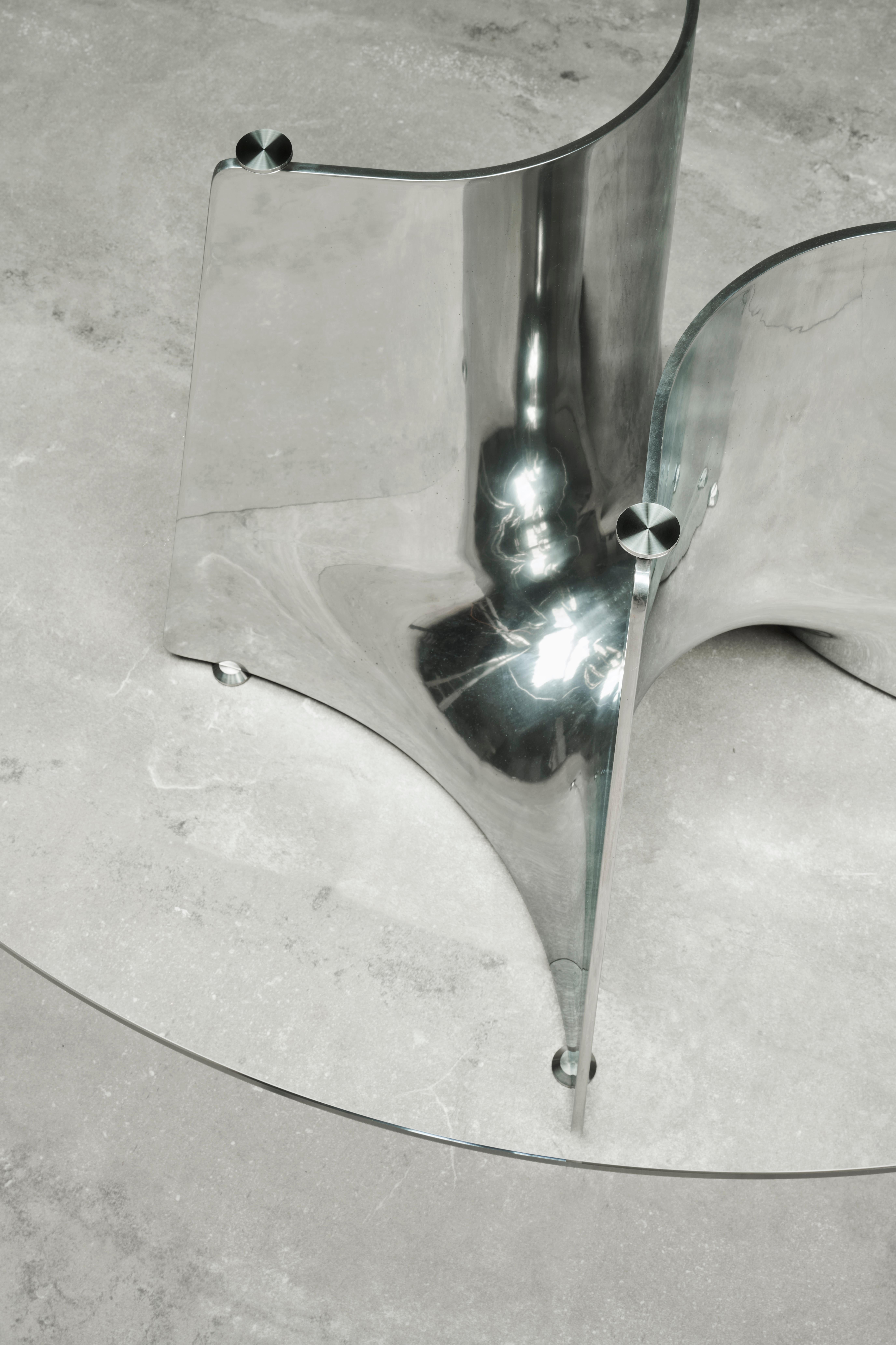 Baleri Italia, Tisch aus gebogenem, rundem Aluminium mit Glasplatte aus Bentz von Jeff Miller im Angebot 4