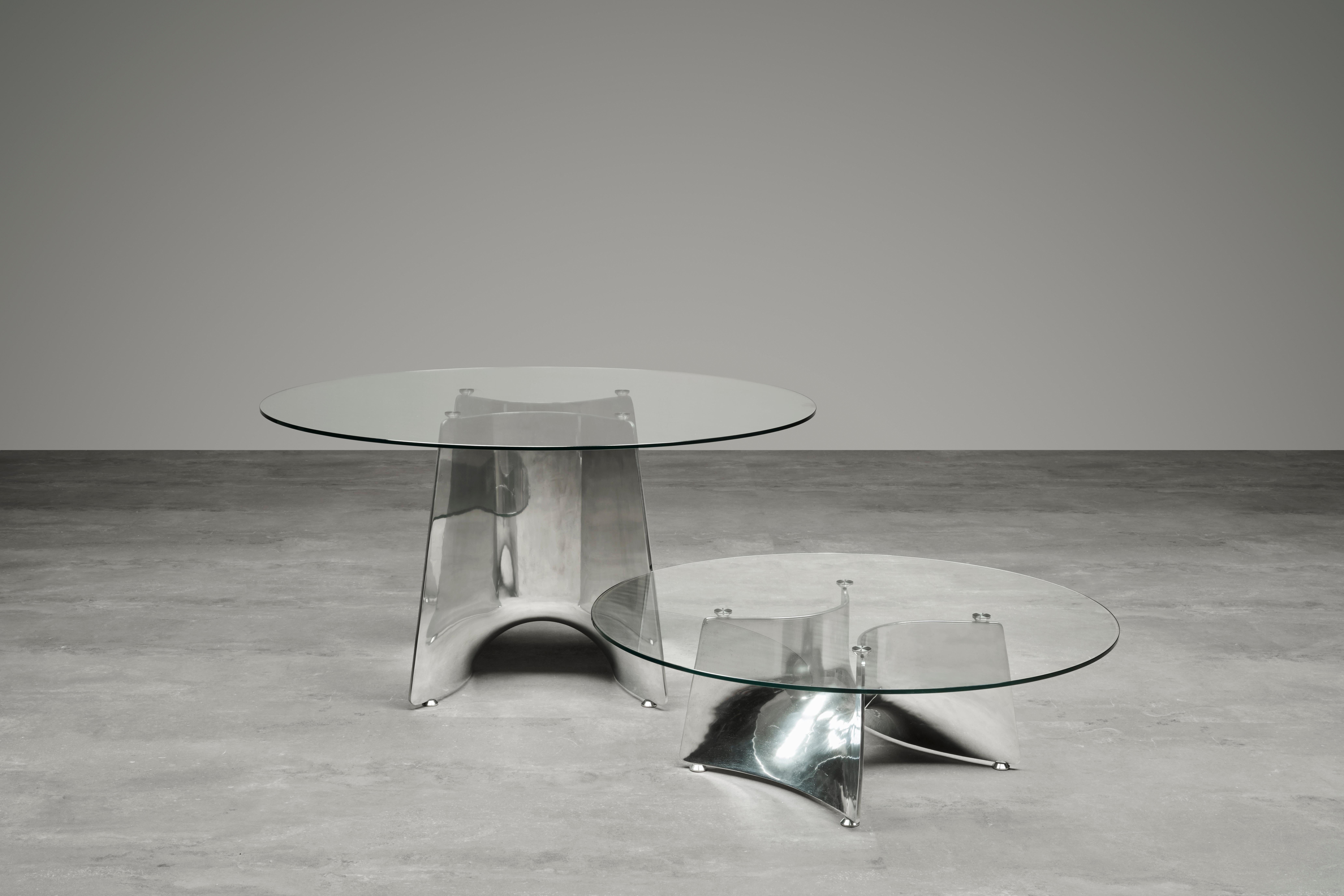 Baleri Italia, Tisch aus gebogenem, rundem Aluminium mit Glasplatte aus Bentz von Jeff Miller im Angebot 7