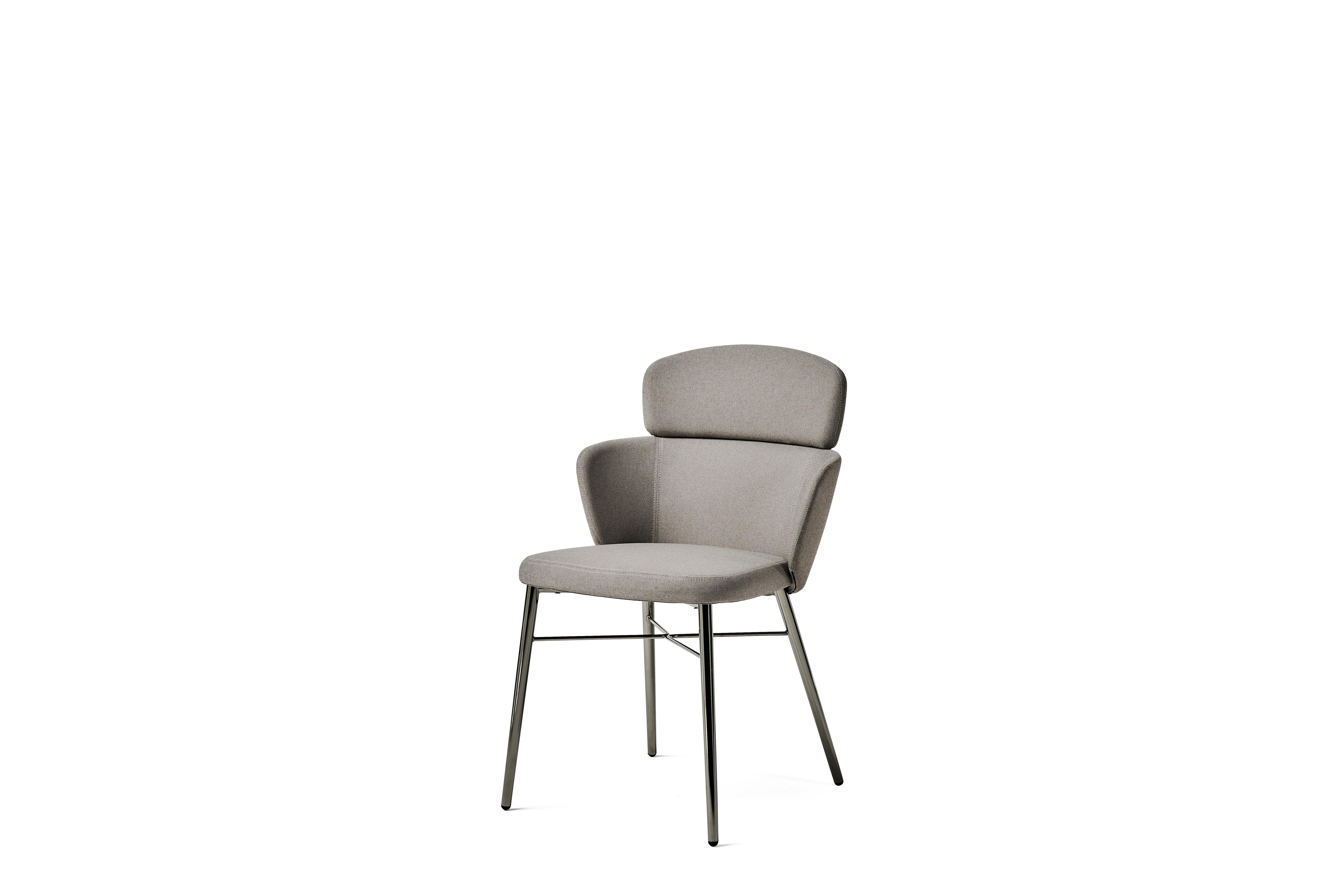 The Kin chair takes inspiration from the Japanese Kintsugi technique, which tends to embrace the value of breakages rather than seeking to conceal them. Reflecting the Japanese tradition, designers Radice and Orlandini have taken the different parts