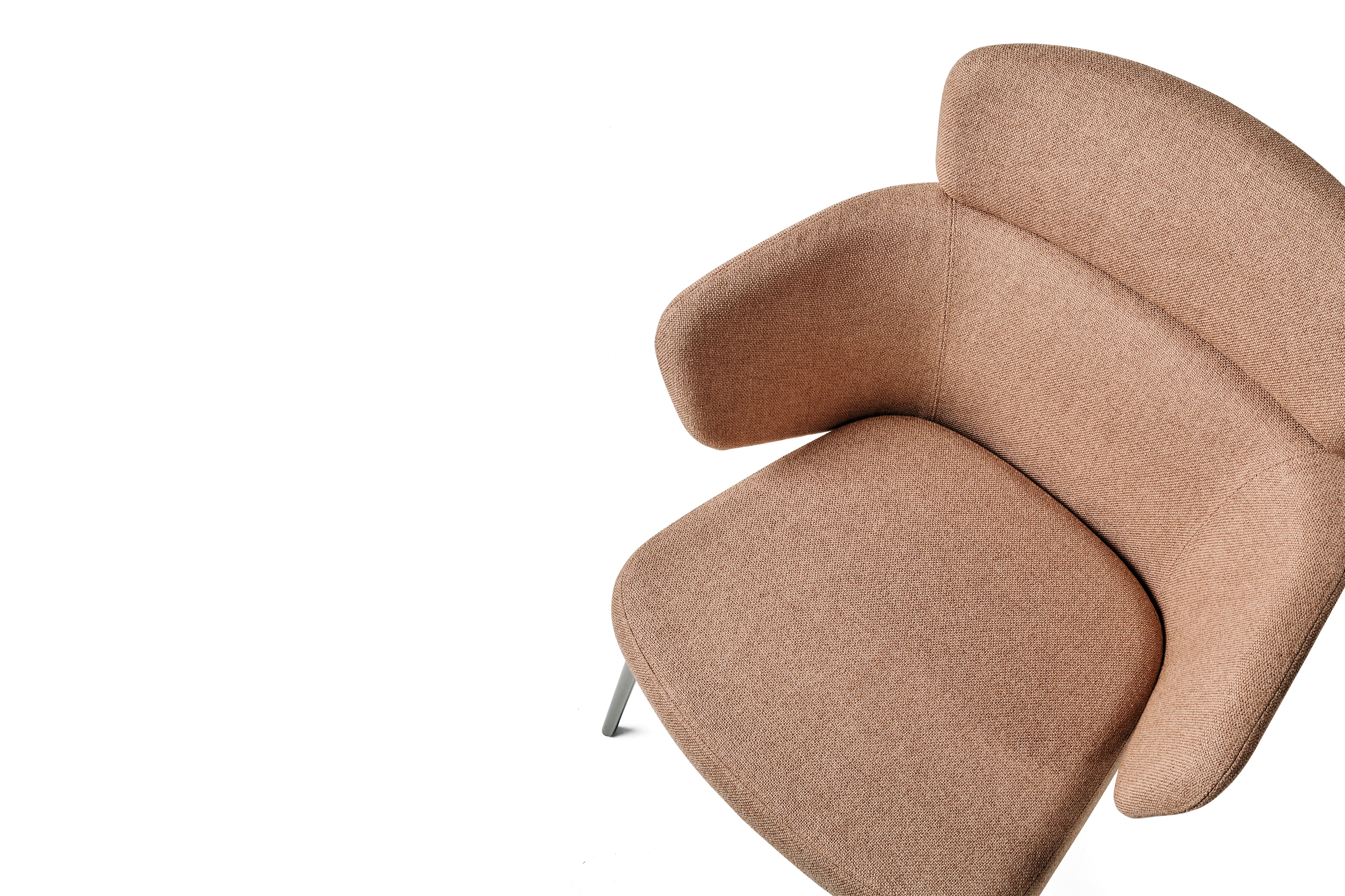 Baleri Italia Kin Lounge Armchair in Fabric by Radice Orlandini For Sale 1