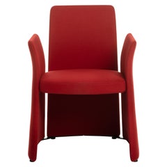 Sillón Baleri Italia Madam en tejido rojo de Radice Orlandini Designstudio