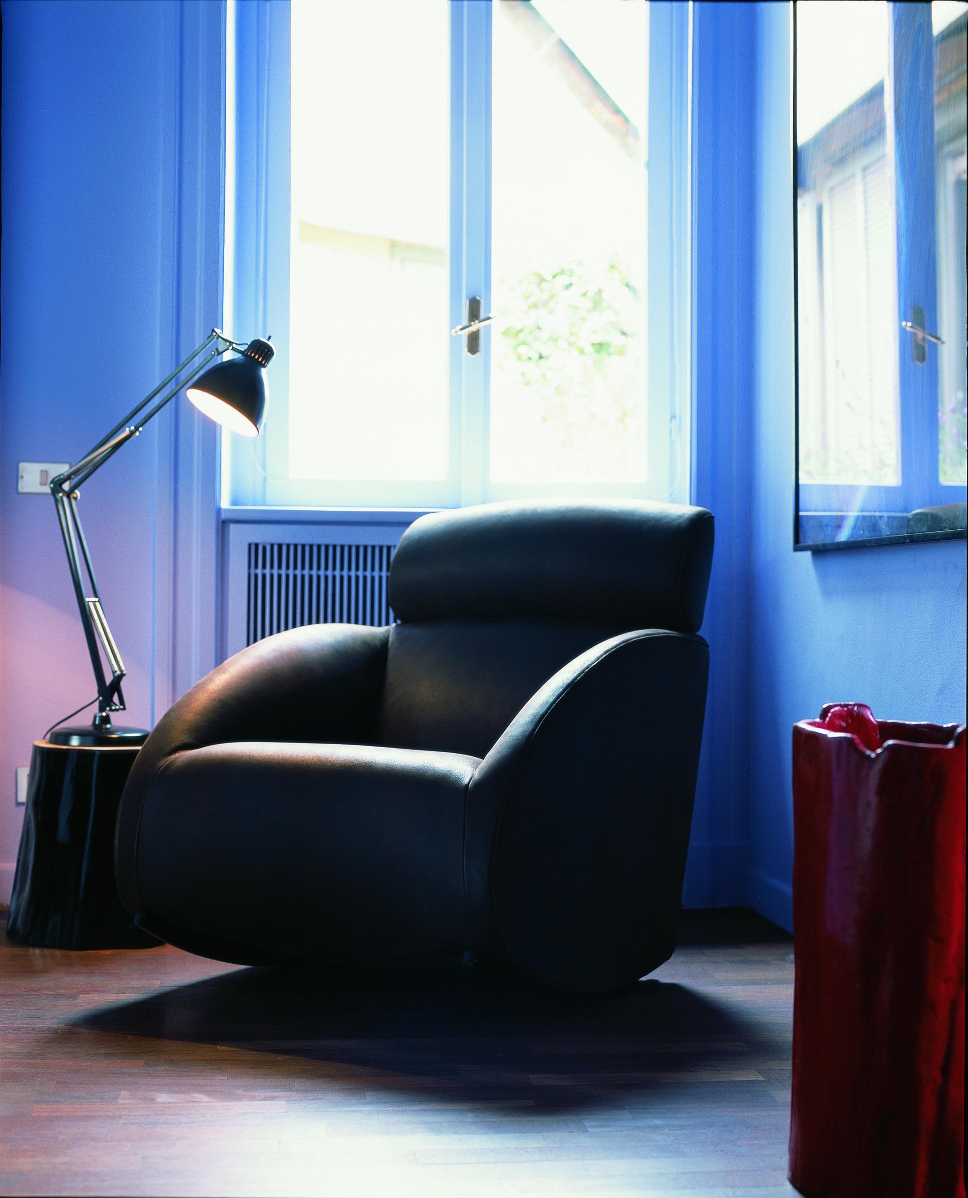 Baleri Italia Mama Armchair with headrest in Red by Denis Santachiara ...