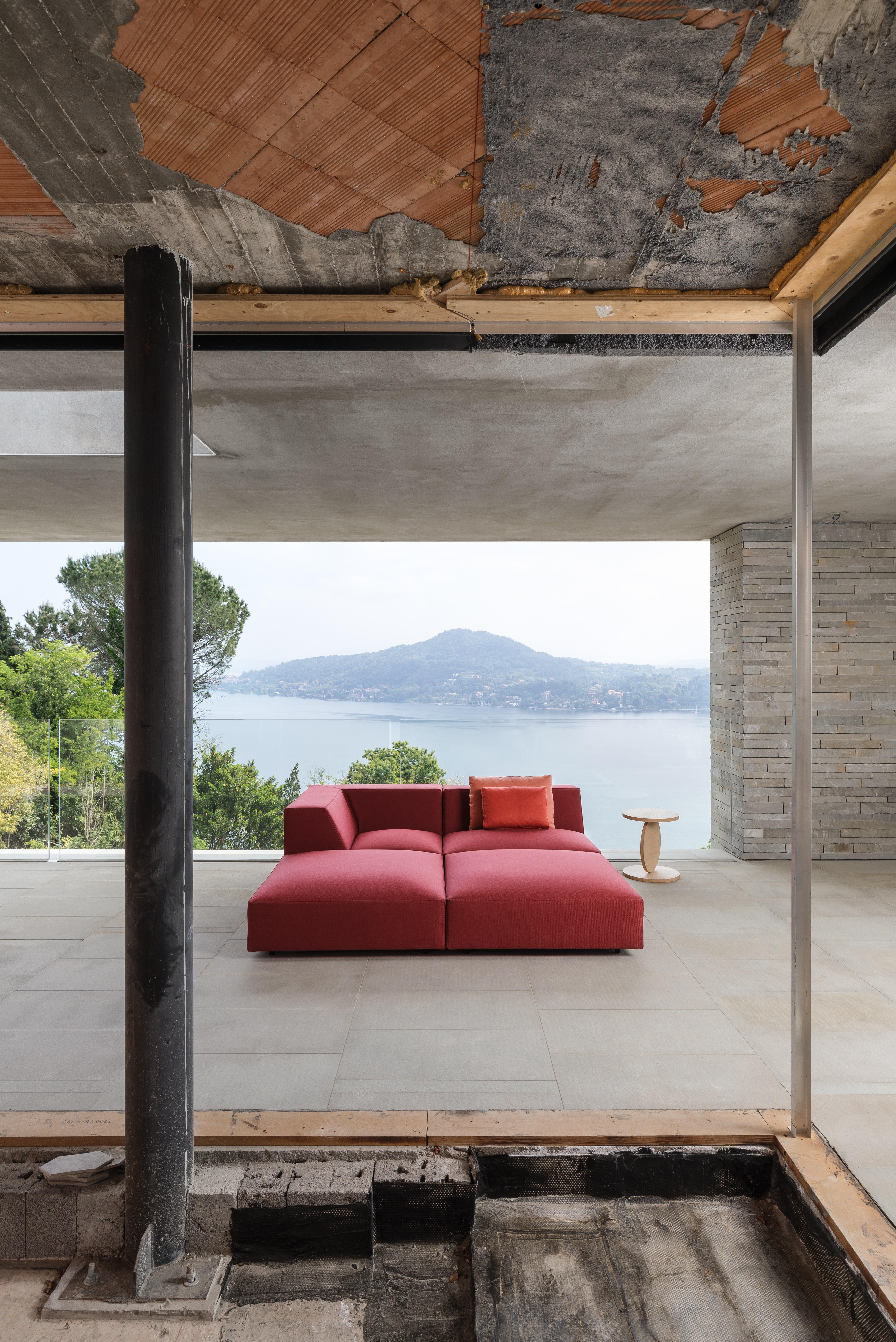 XXIe siècle et contemporain Table basse haute Baleri Italia Match Point en chêne blanchi d' Omri Revesz en vente
