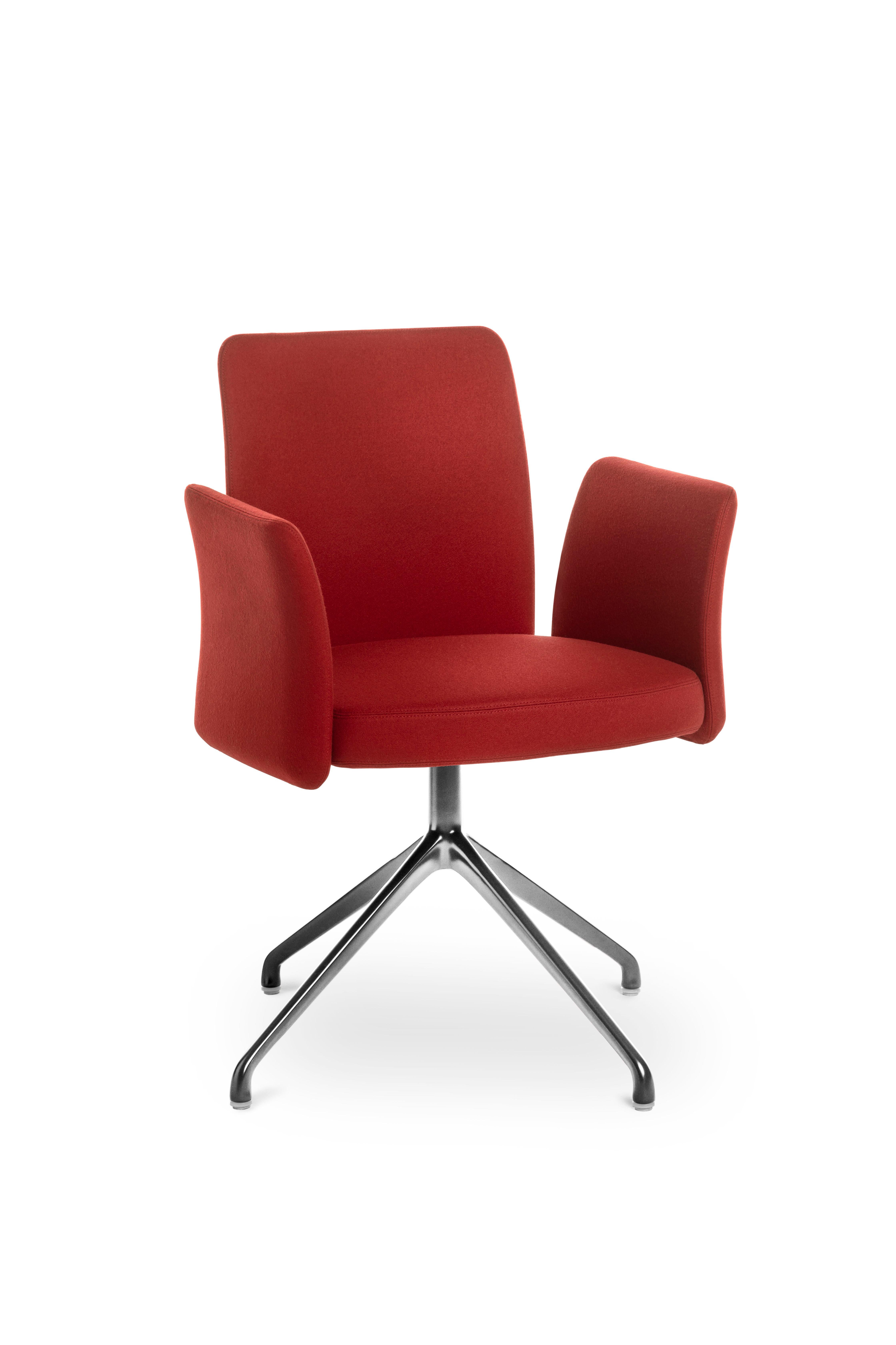 Armchair with structure in tubular steel, filler in flexible polyurethane, cold-processed without CFC. Non removable cover, in fabric, technical fabric, leather, synthetic leather, customer leather (pc) or customer fabric (tc). 4 star base on glides