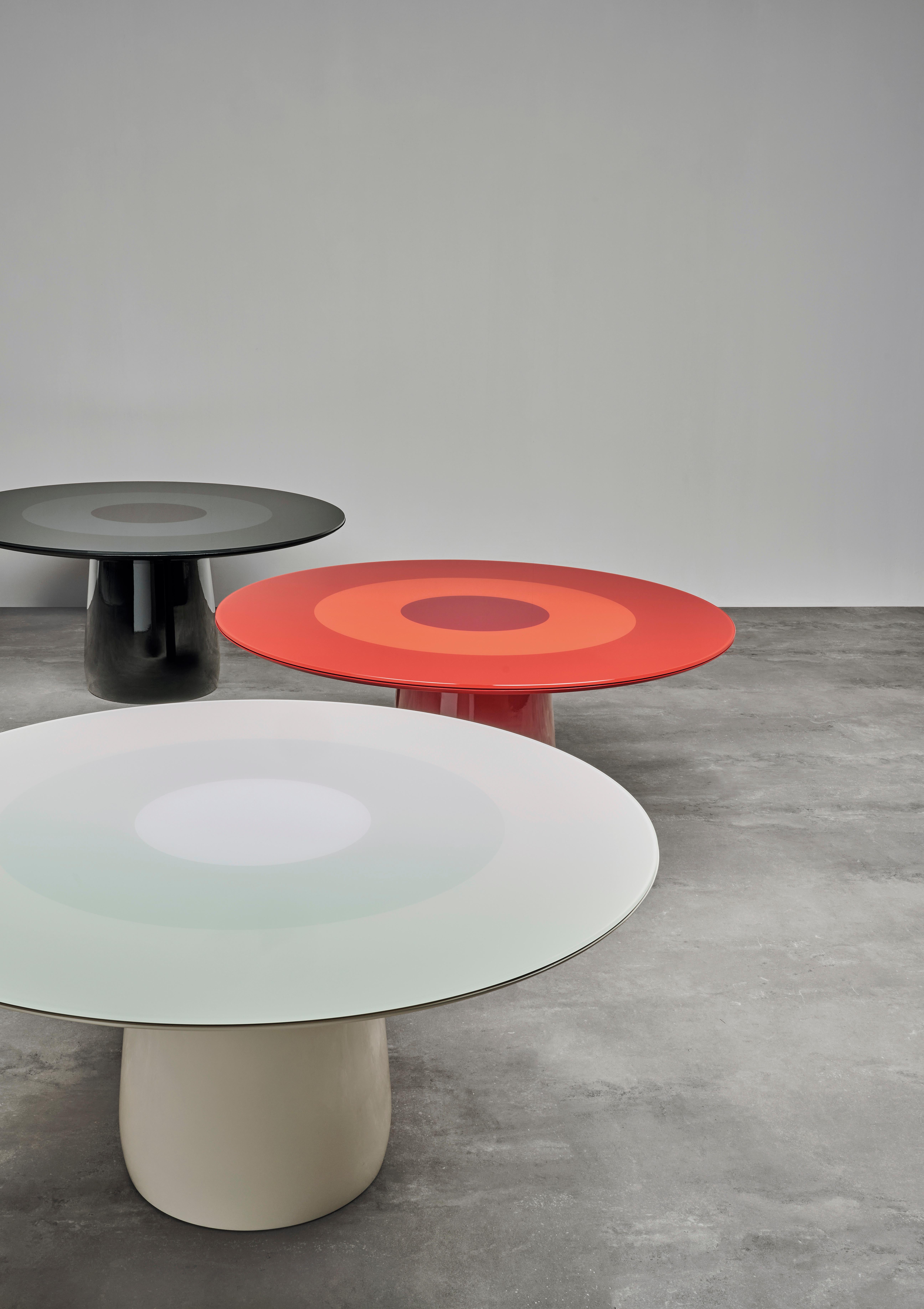 Mesa redonda Baleri Italia, tapa lacada y cristal, Claesson Koivisto Rune en venta 11