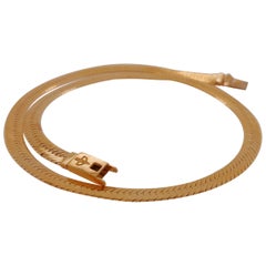 Balestra Wide Beveled Herringbone Neck Chain 18 Karat Yellow Gold