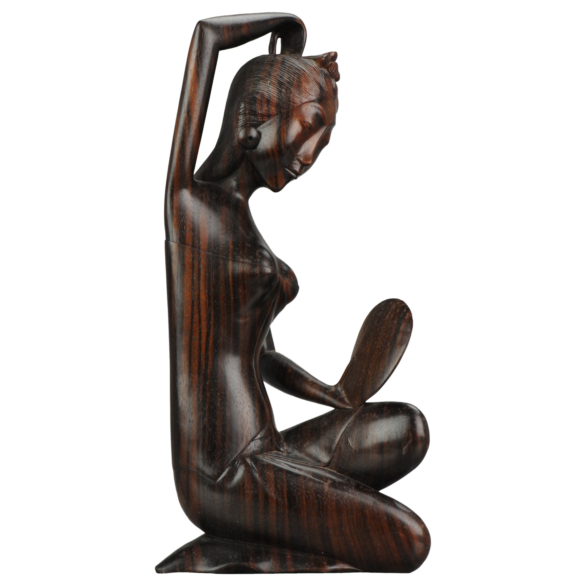Statua in legno intagliato balinese di una donna nuda Grande intaglio, 1950 XX secolo