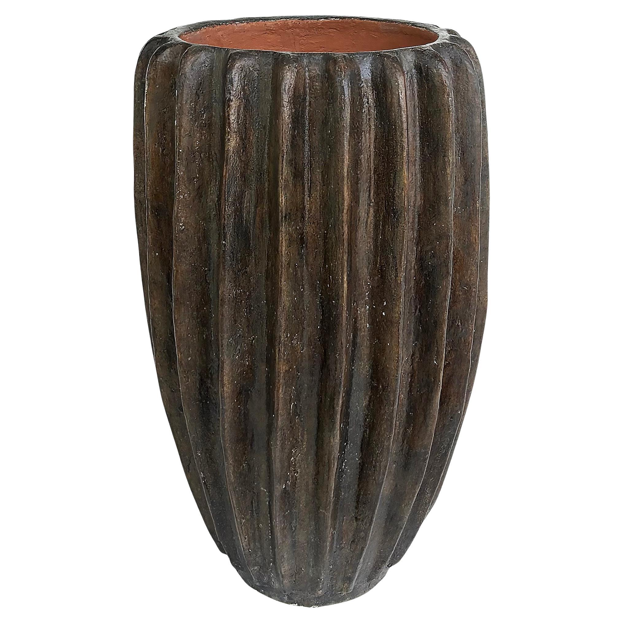Maceteros Balineses de Terracota Marrón Acanalados, Cuatro Disponibles