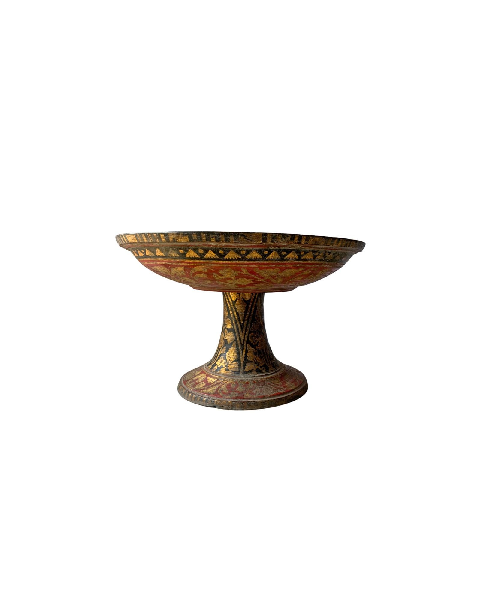 Early 20th Century Balinese Offering Bowl 'Dulang' with Floral Motif