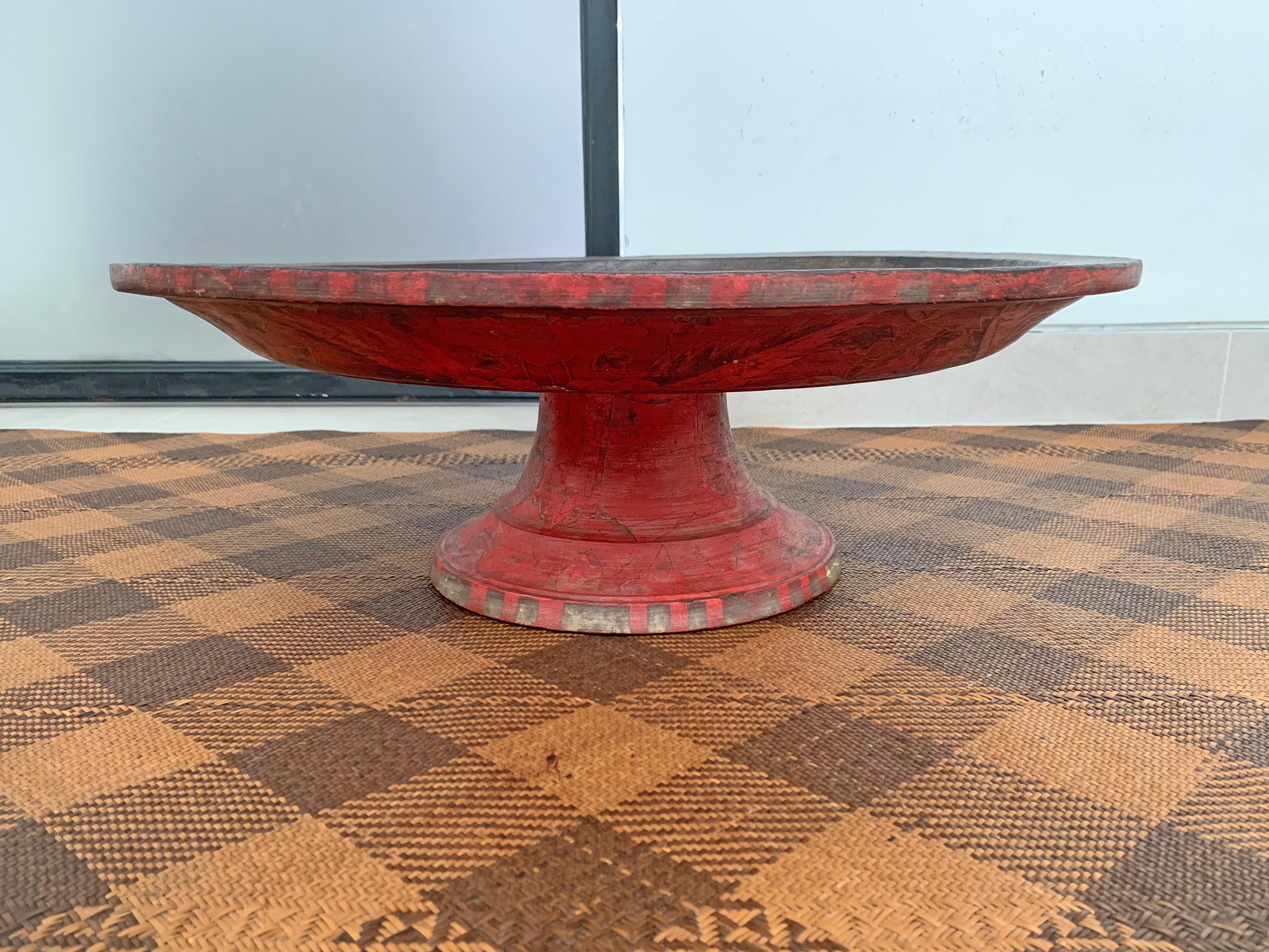 Wood Balinese Temple Offering Tray / Bowl 'Dulang' Floral Motifs & Red Polychrome For Sale