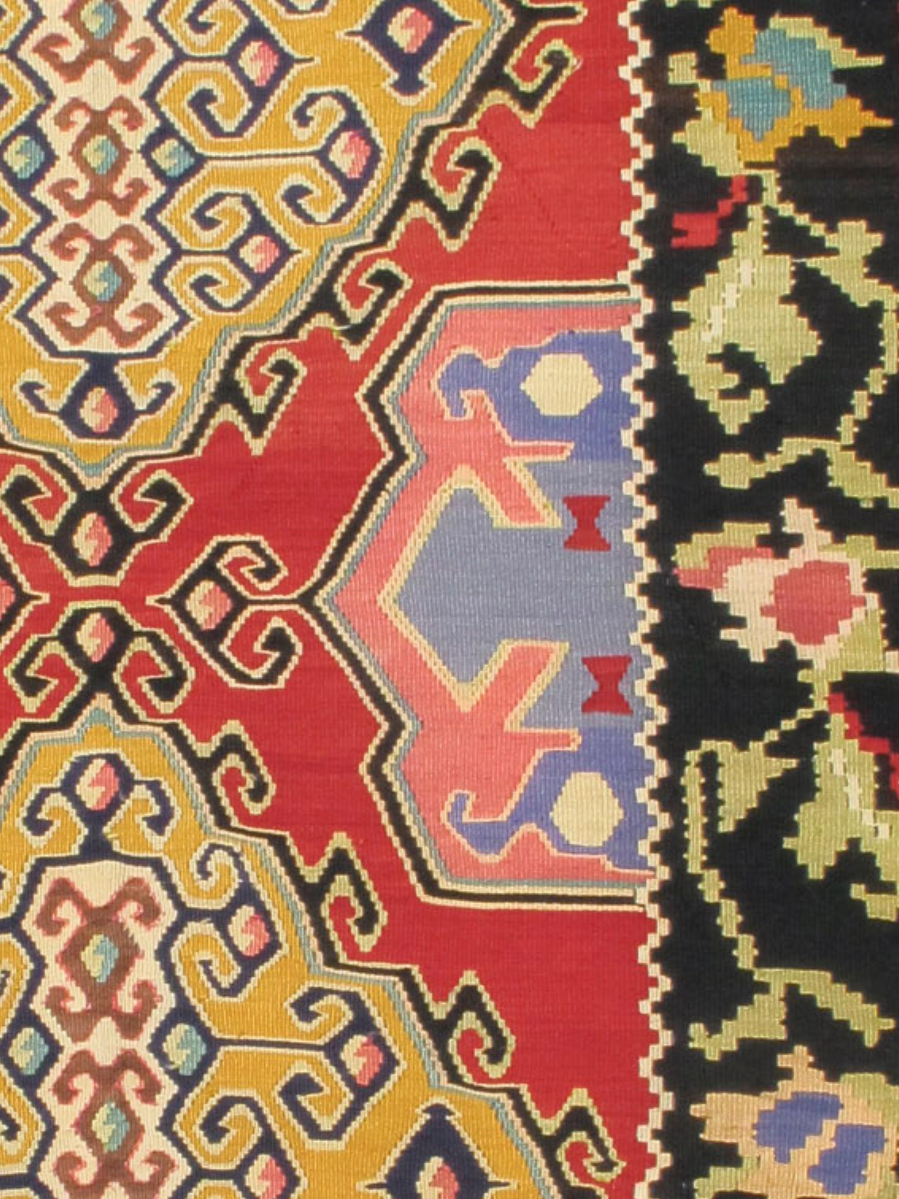 Noué à la main Kilim des Balkans, début du 20e siècle en vente