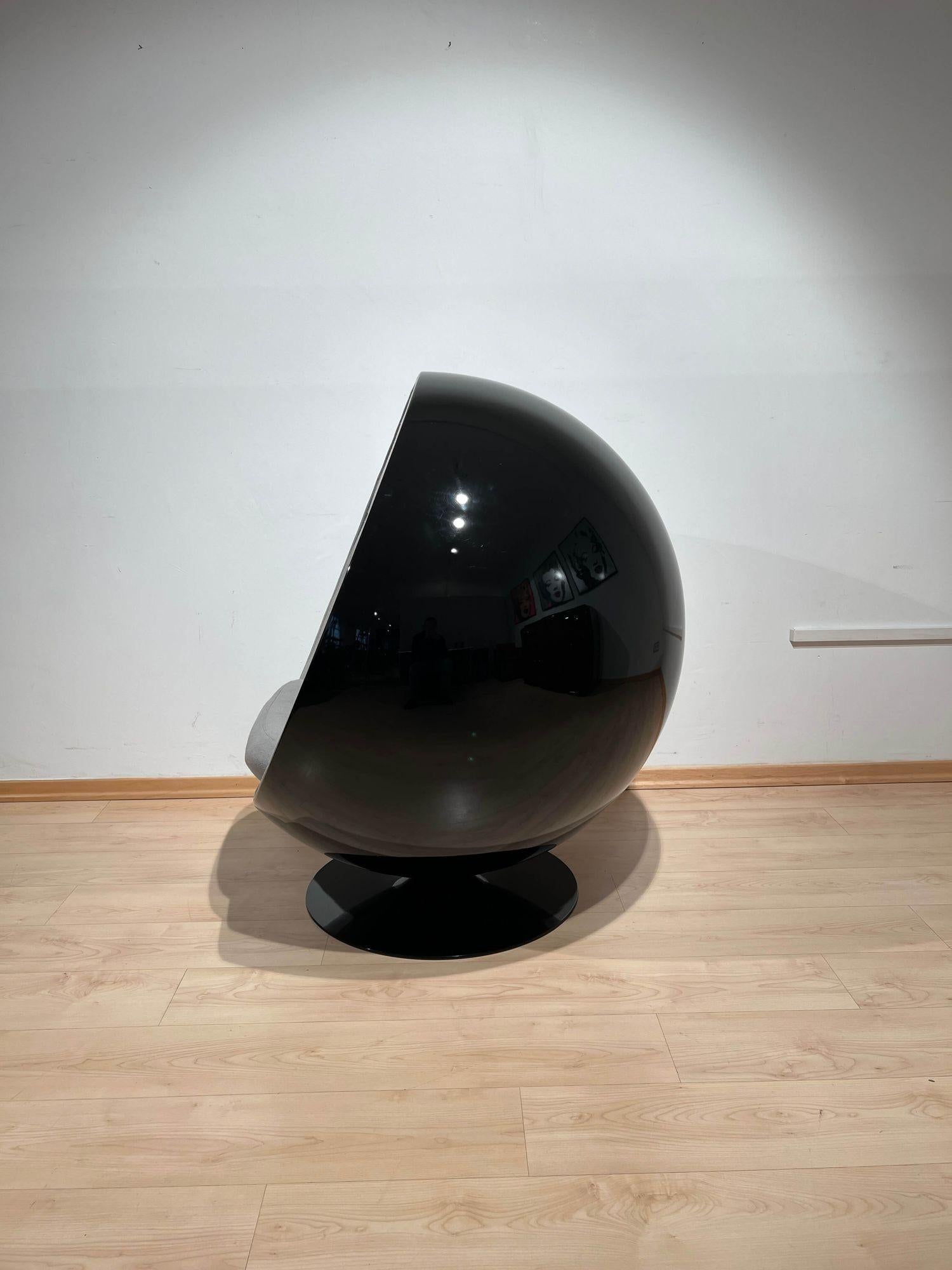 Ball Chair by Eero Aarnio and Adelta, Black and Grey Finland, 1980s 9