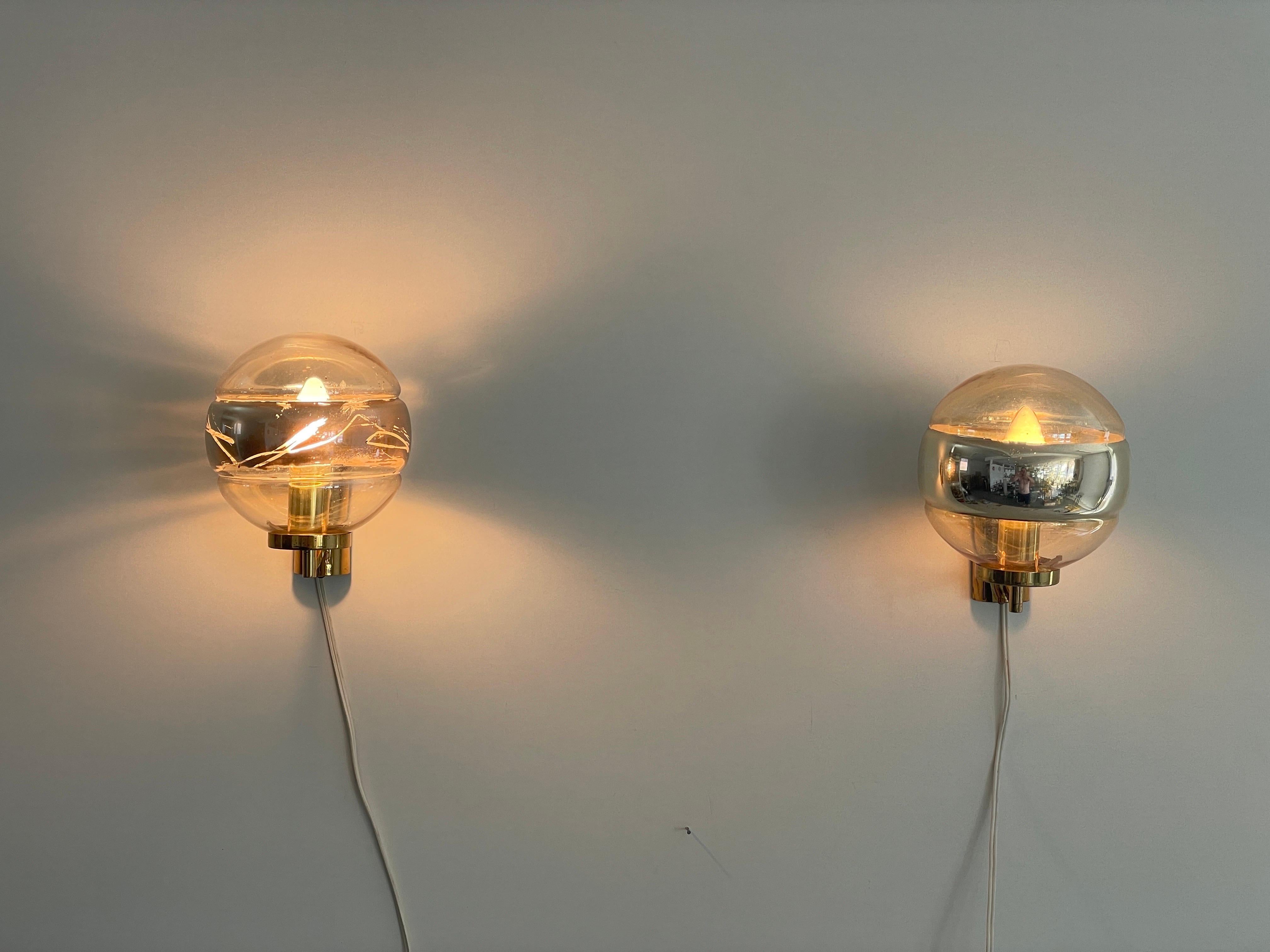 Ball Glass and Brass Body Pair of Sconces by Peill und Putzler, 1960s, Germany For Sale 4