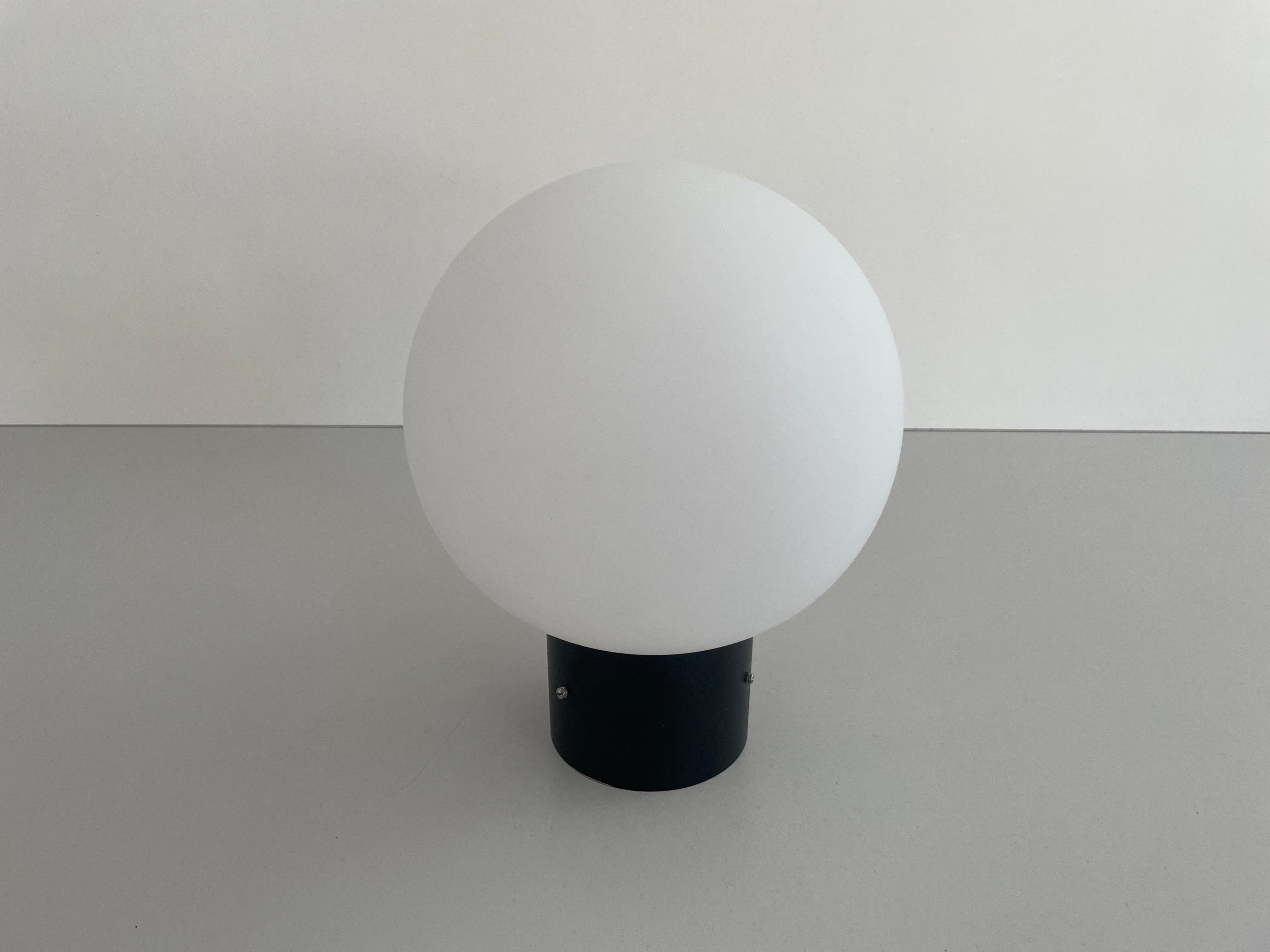 Ball Glass Flush Mount Light by Limburg, 1960s, Germany

Sculptural very elegant rare design ceiling lamp. 

It is very ideal and suitable for all living areas.


Lamp is in good condition. No damage, no crack.
Wear consistent with age and