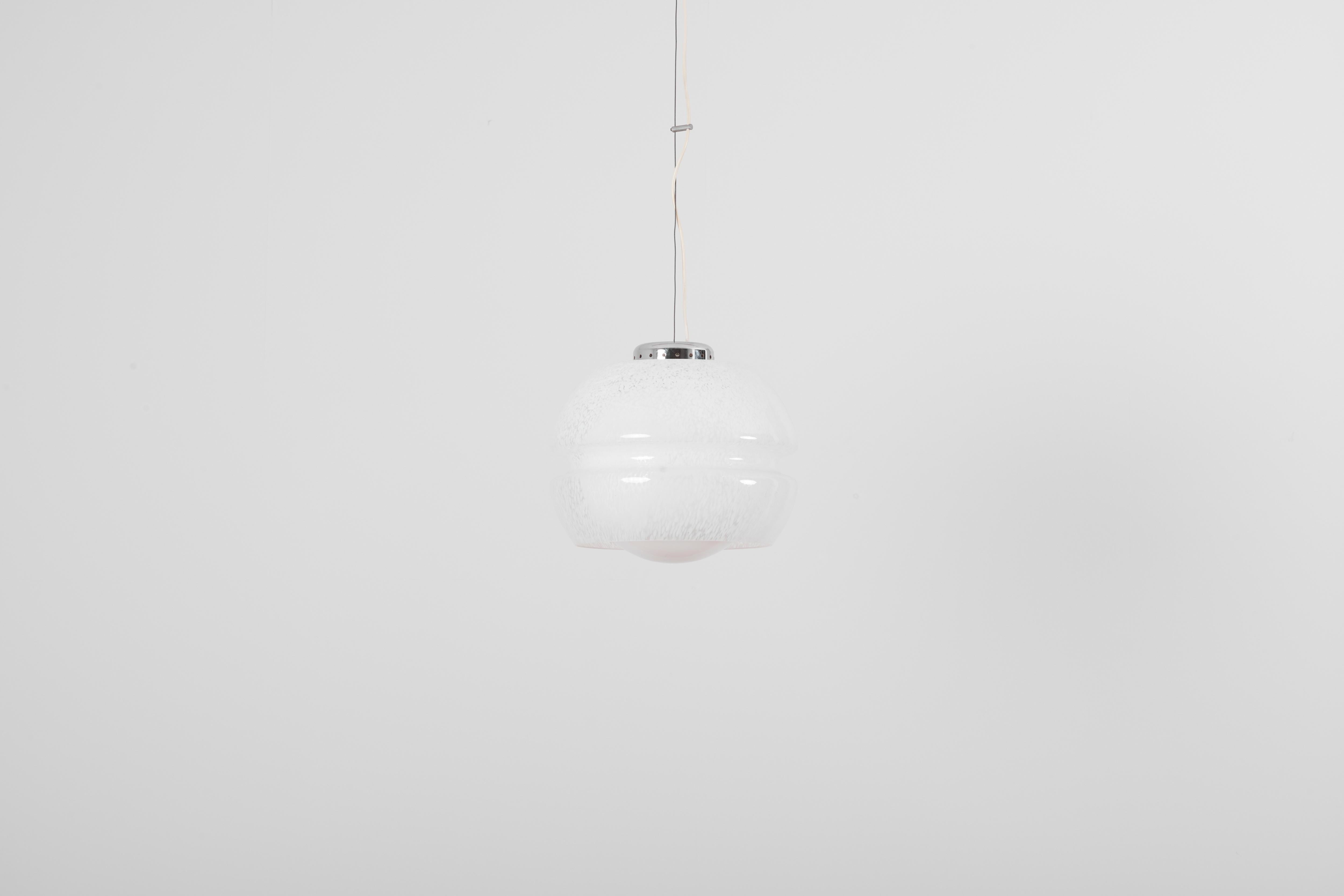 Ball Glass Pendant Lamp Attributed to Carlo Nason for Mazzega, Italy, 1960s In Good Condition In Berlin, DE
