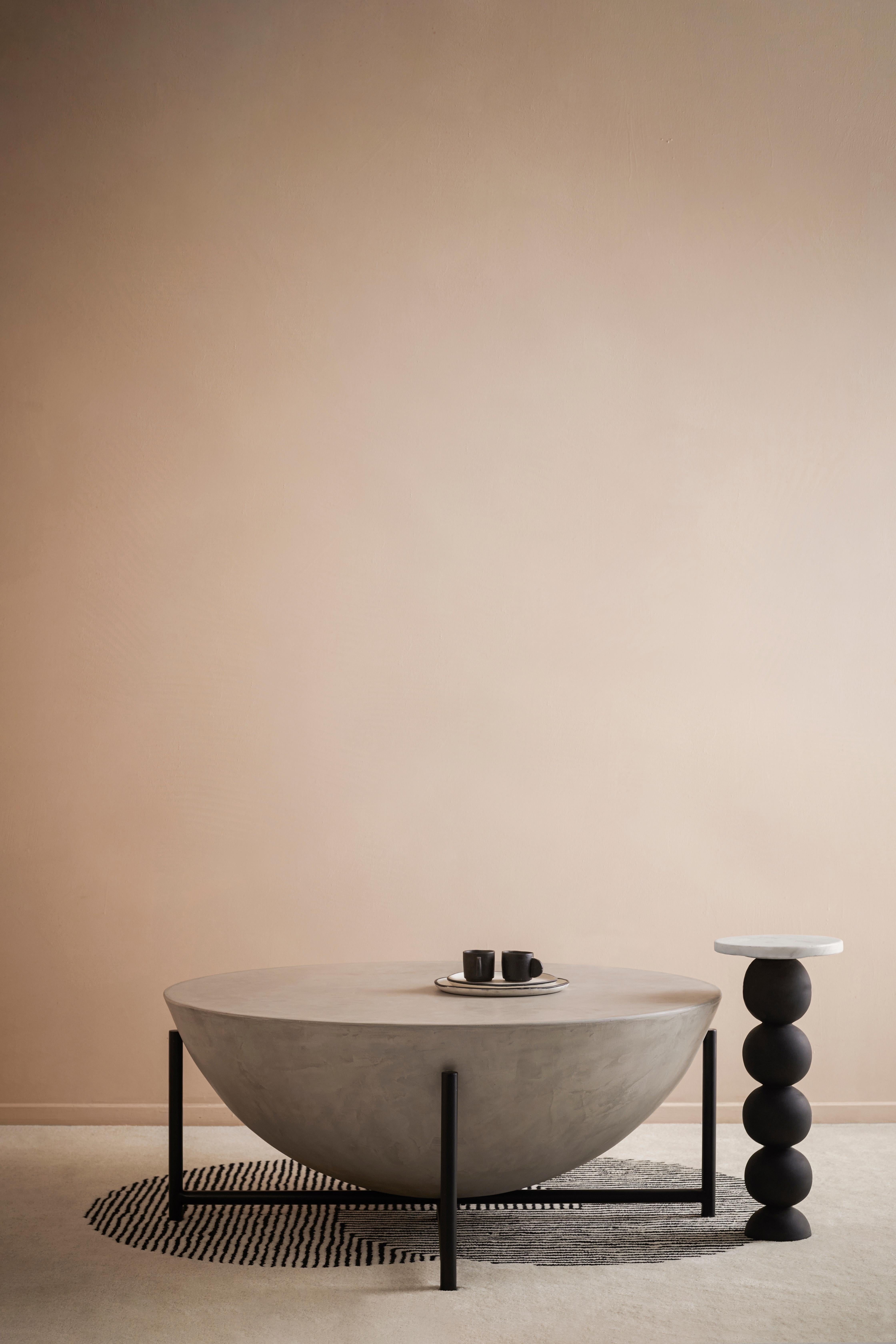 Hand-Crafted Objectry Ball Pack Table – Matte Black Marble & Wood, Handcrafted in India For Sale