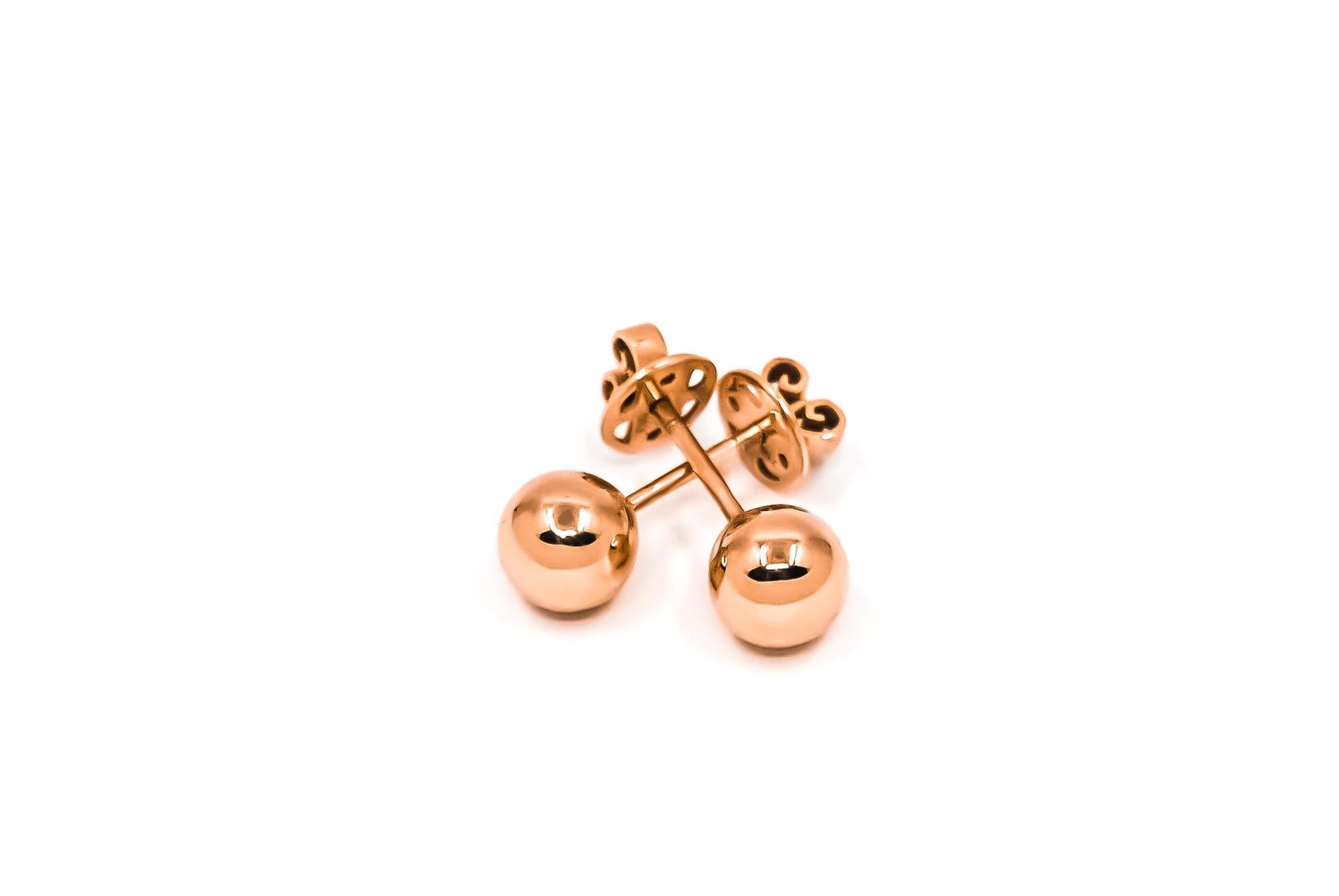 Ball Stud Earrings in 18kt Rose Gold

Ball size -  7mm