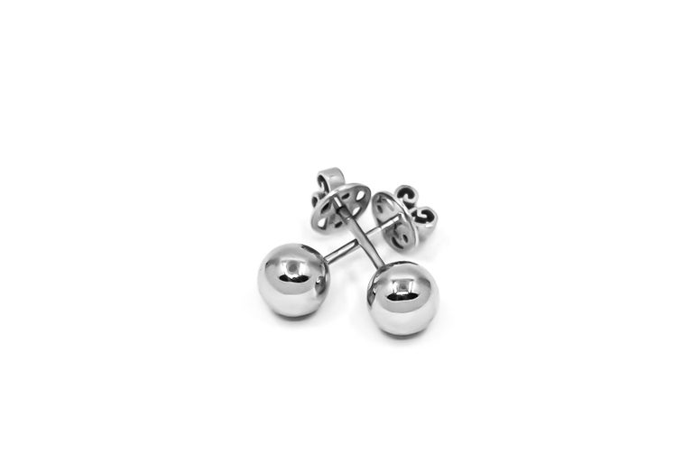 Ball Stud Earrings in Platinum For Sale at 1stDibs