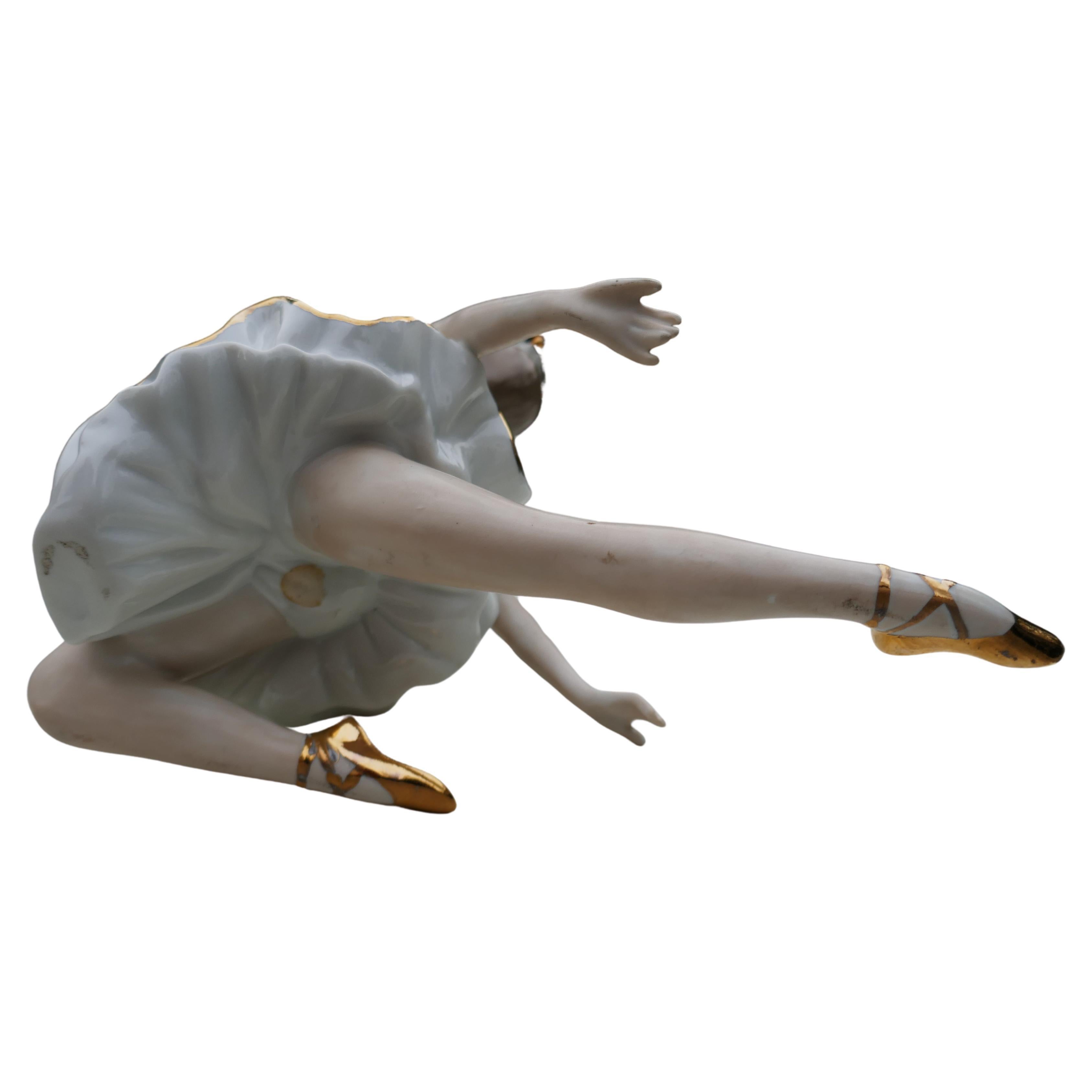 Danseuse dansant la romance Le lac des cygnes possible production Wallendorf en vente 5