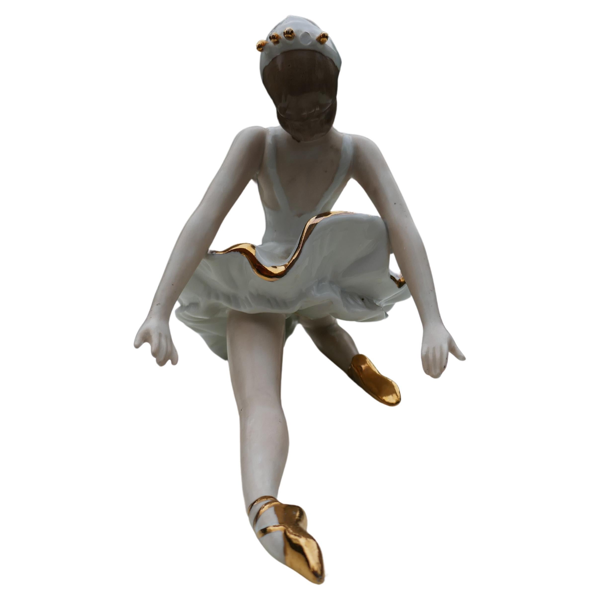 Danseuse dansant la romance Le lac des cygnes possible production Wallendorf en vente 2