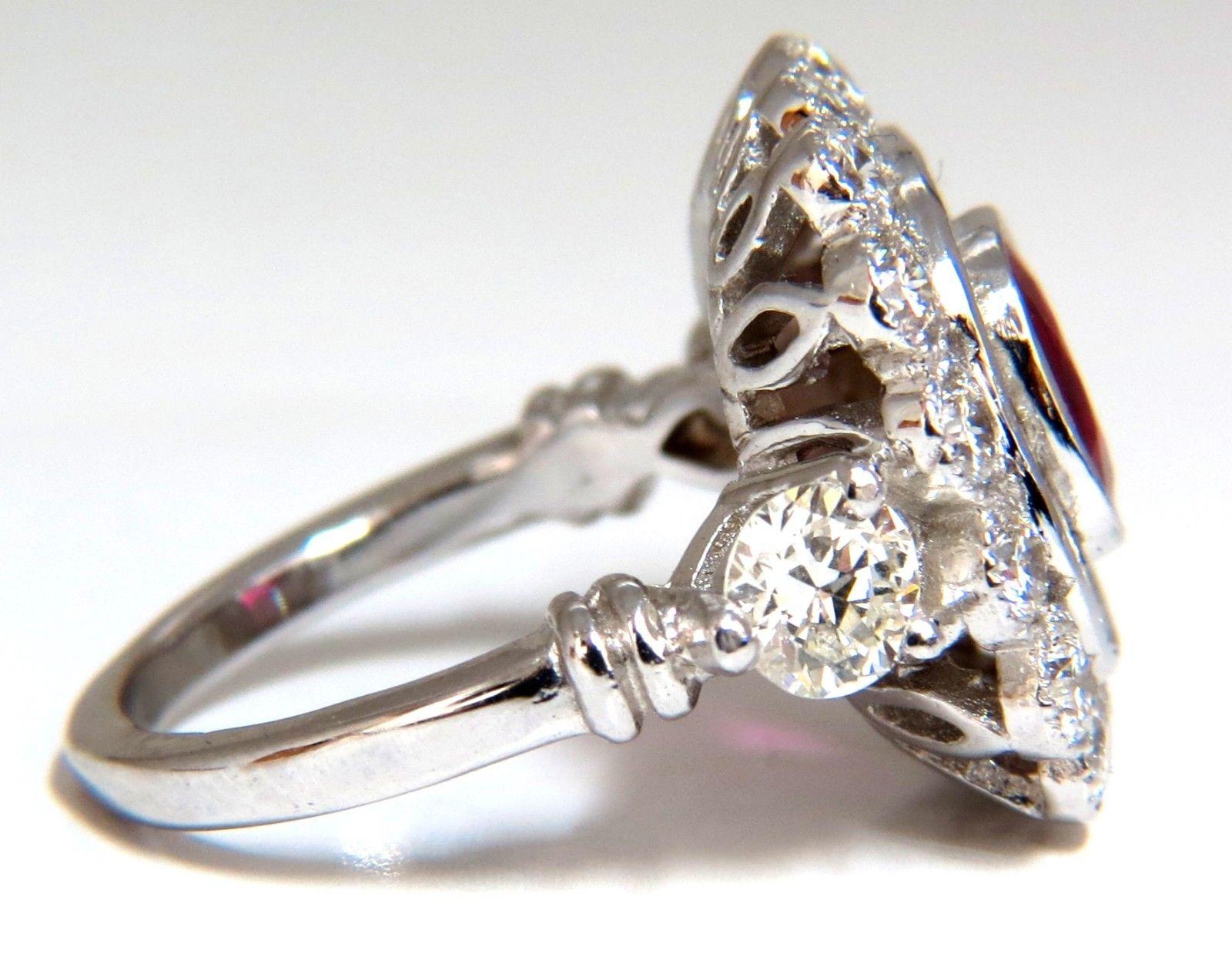 Ballerina Cóctel Racimo Sin Calor Rubí Diamante Anillo 4,58 Quilates 18 Quilates en Nuevo estado para la venta en New York, NY