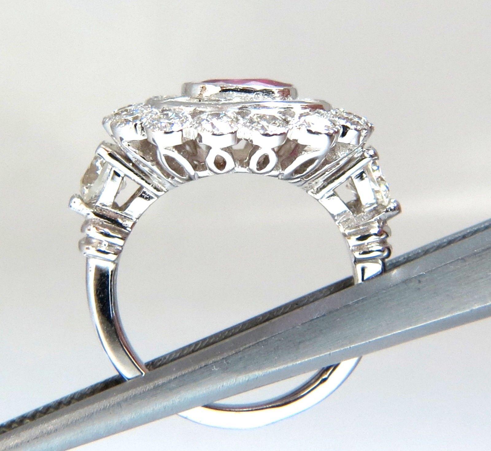 Femenino o masculino Ballerina Cóctel Racimo Sin Calor Rubí Diamante Anillo 4,58 Quilates 18 Quilates en venta