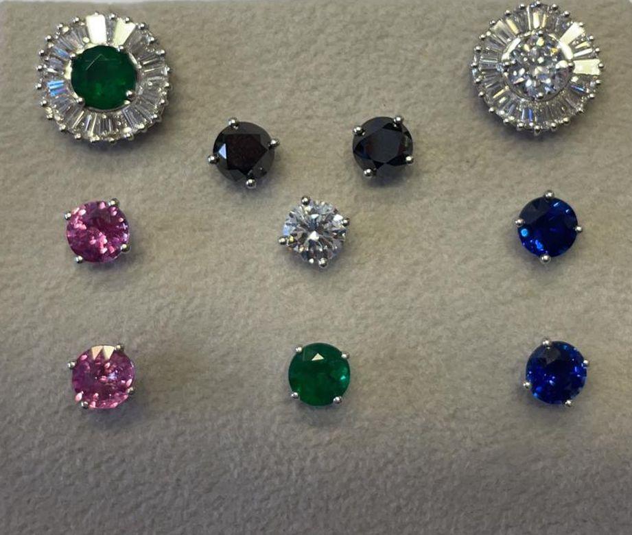 Ballerina austauschbares Ohrring-Set mit Diamanten, Saphiren, Smaragden und schwarzen Diamanten  im Zustand „Neu“ im Angebot in New York, NY