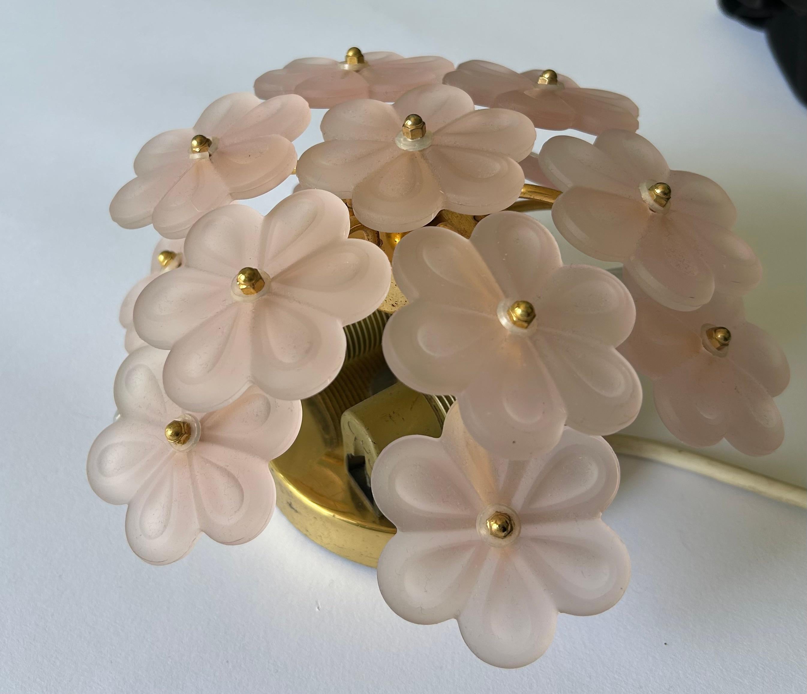 Ballerina Pink Wall Light, Murano Glass, 1980's In Good Condition For Sale In Budapest, HU