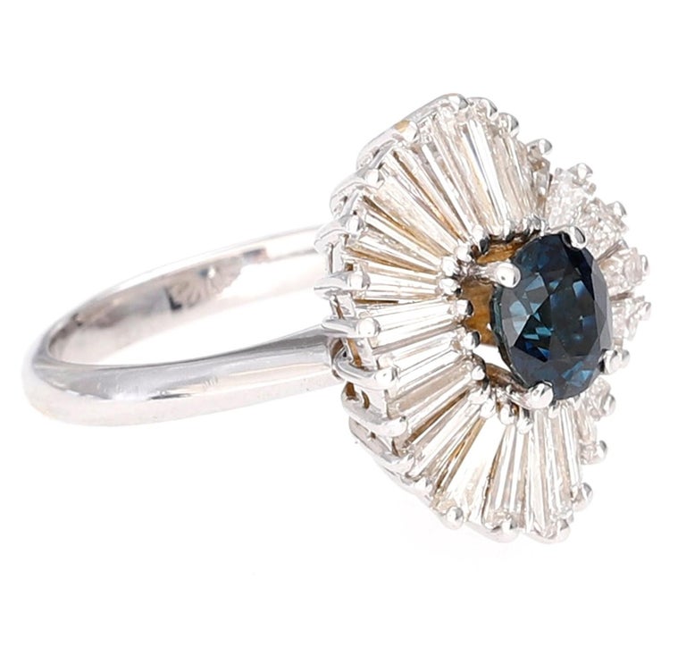 Oval Cut Vintage Ballerina Ring 1950s Sapphire and Diamonds Yellow Gold 18K And  Rhodium For Sale