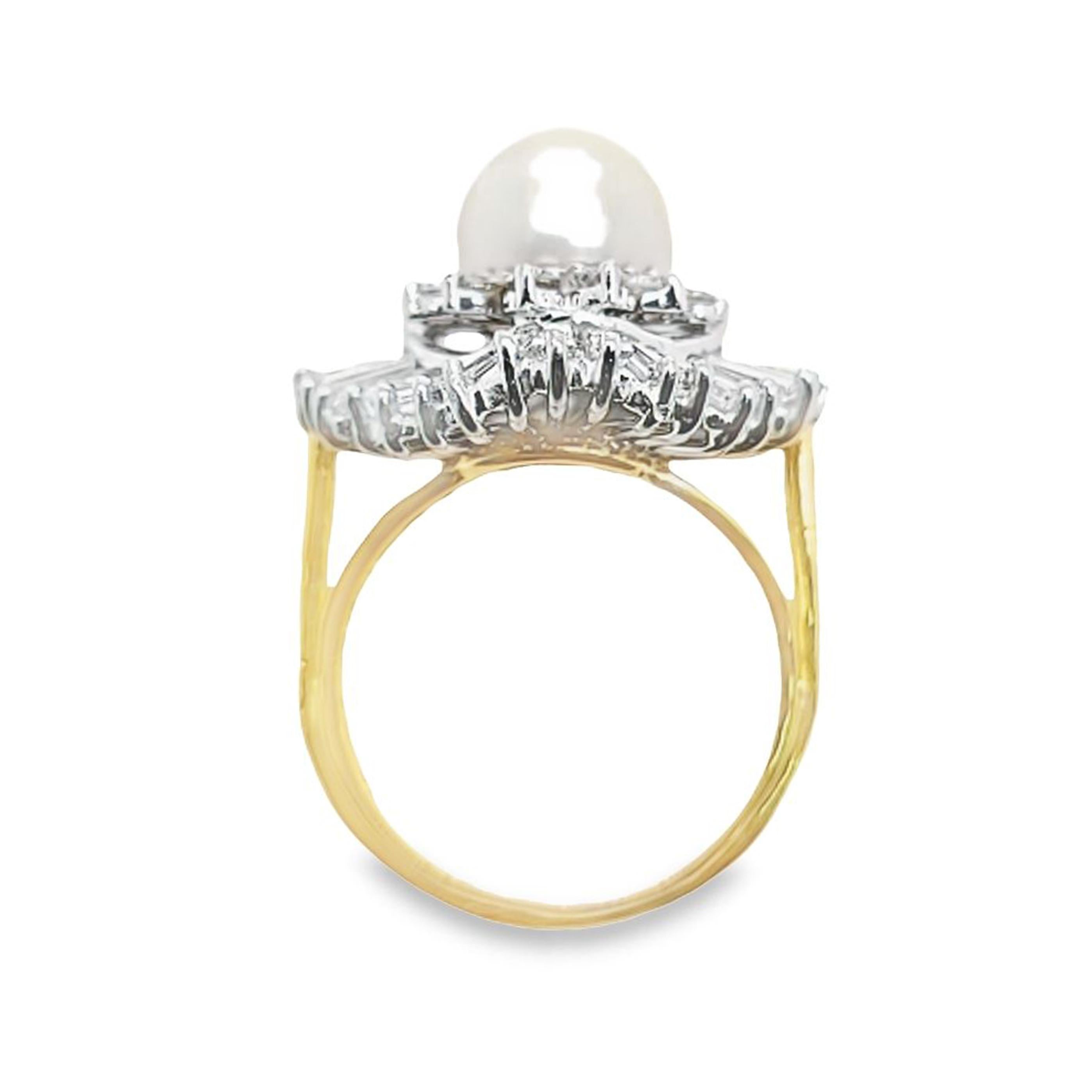 Ballerina Ring mit 9 mm Perlen und Diamanten im Baguetteschliff im Angebot 1
