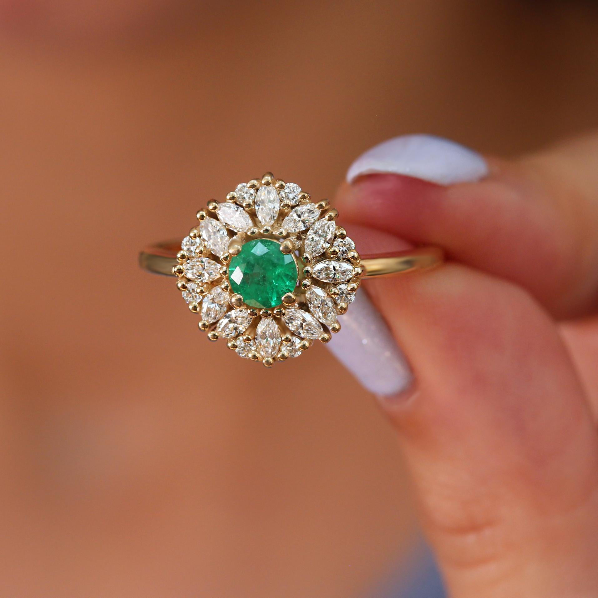 Ballerina Round Cut Emerald Unique Art Deco Engagement Ring, Harper In New Condition For Sale In Hertsliya, IL