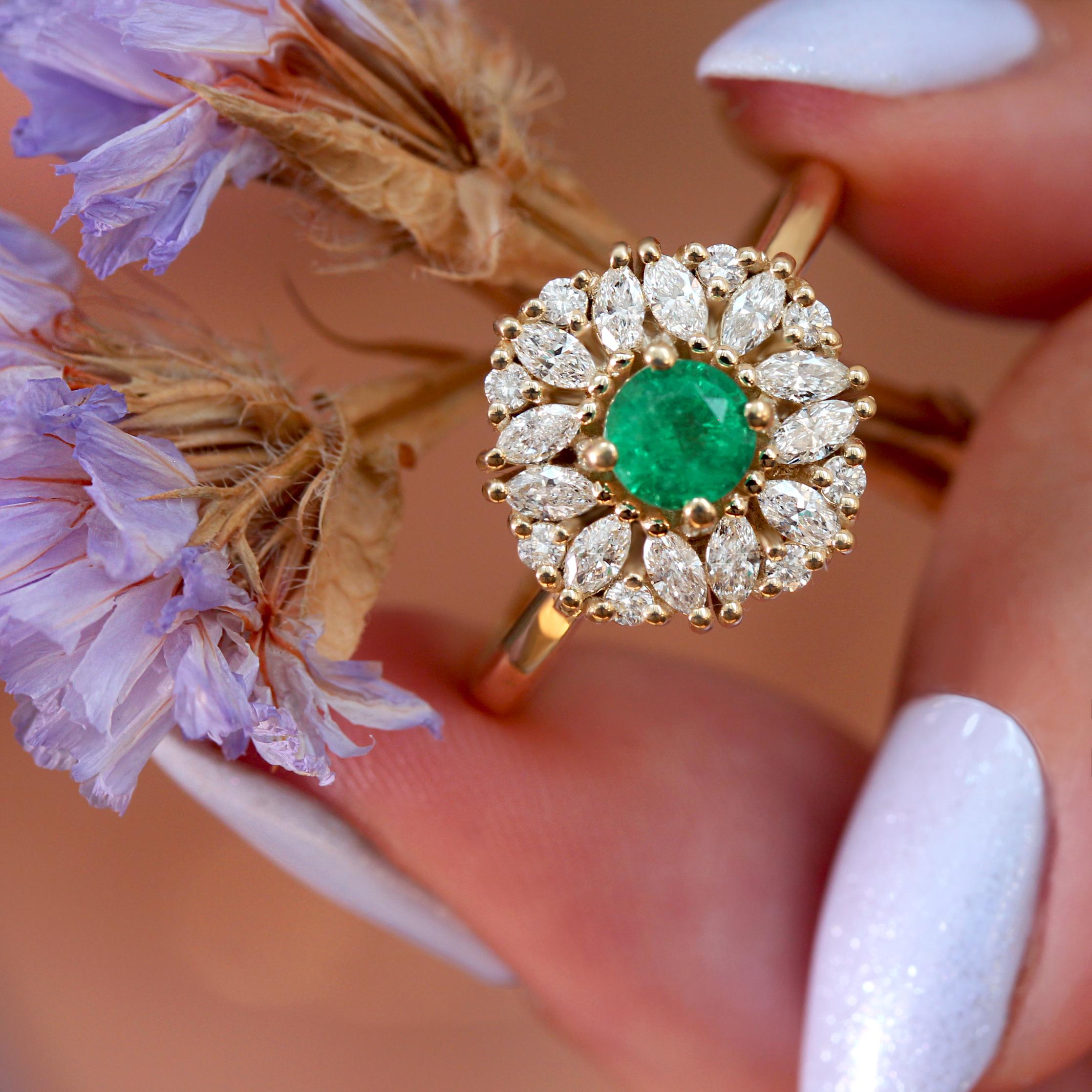 Women's Ballerina Round Cut Emerald Unique Art Deco Engagement Ring, Harper For Sale