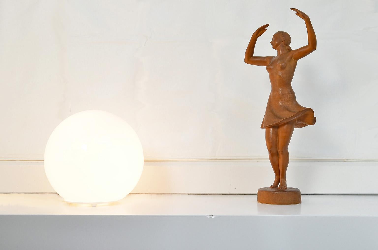 Ballerina Sculpture, Dancing Woman Figure Carved Wood by J. Rudolph Light Brown (Geschnitzt) im Angebot