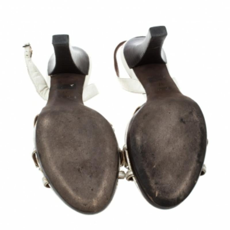 Ballin Sandales à lanières blanches ornées de cristaux, taille 37 en vente 1