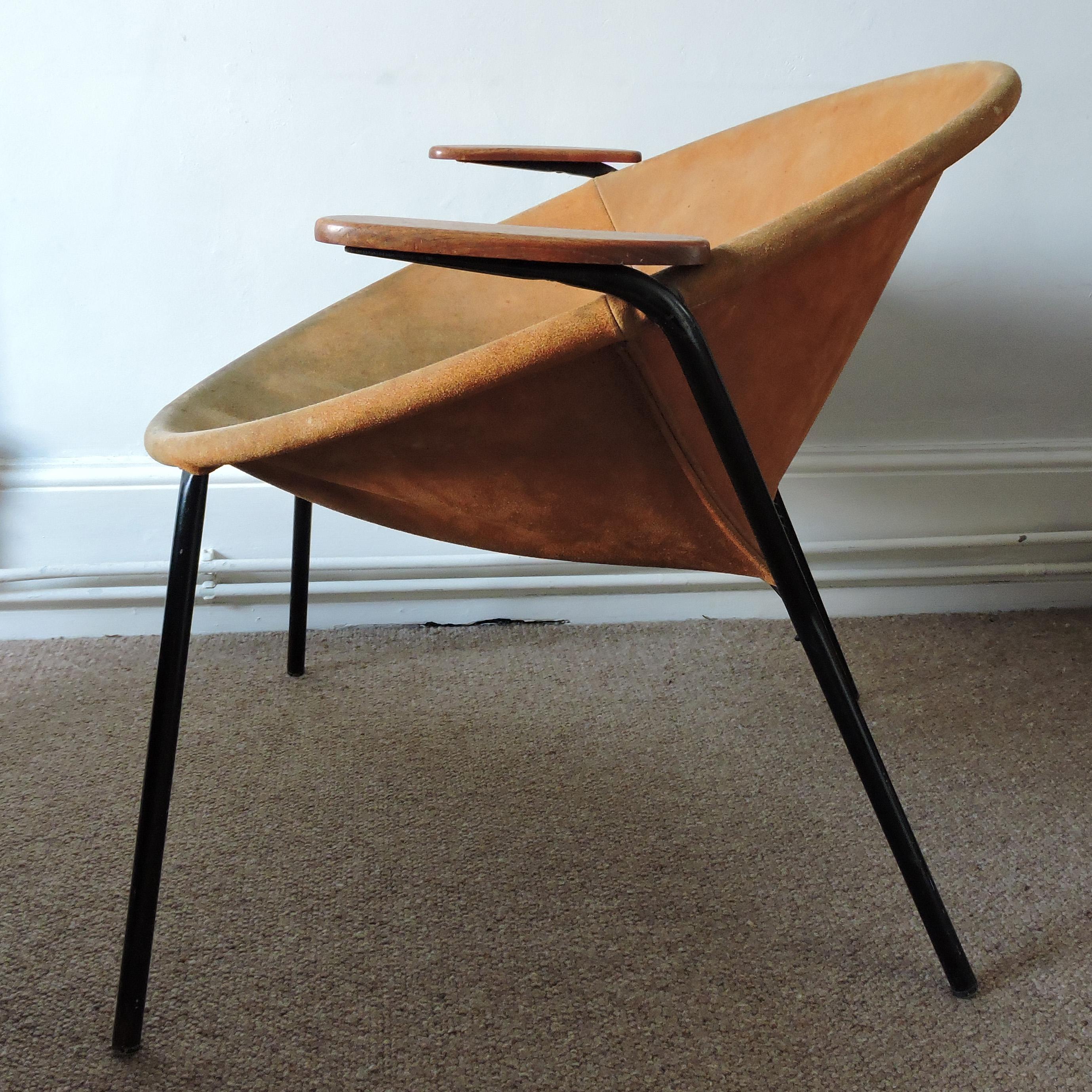 Balloon Chair by Hans Olsen for Lea Design, 1960s In Fair Condition For Sale In Chesham, GB