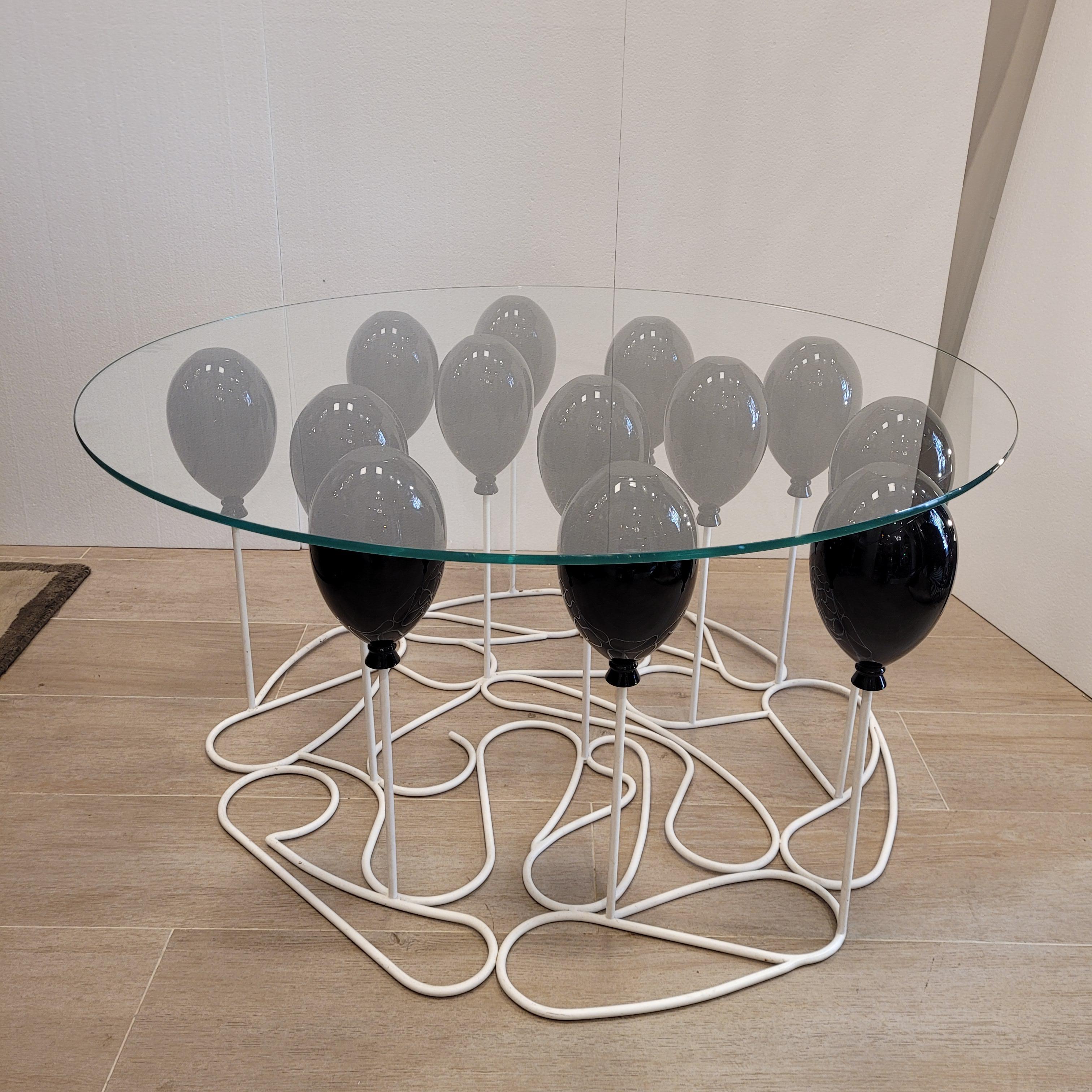 Fait main Table basse Balloon, édition noire de Duffy London Ltd en vente
