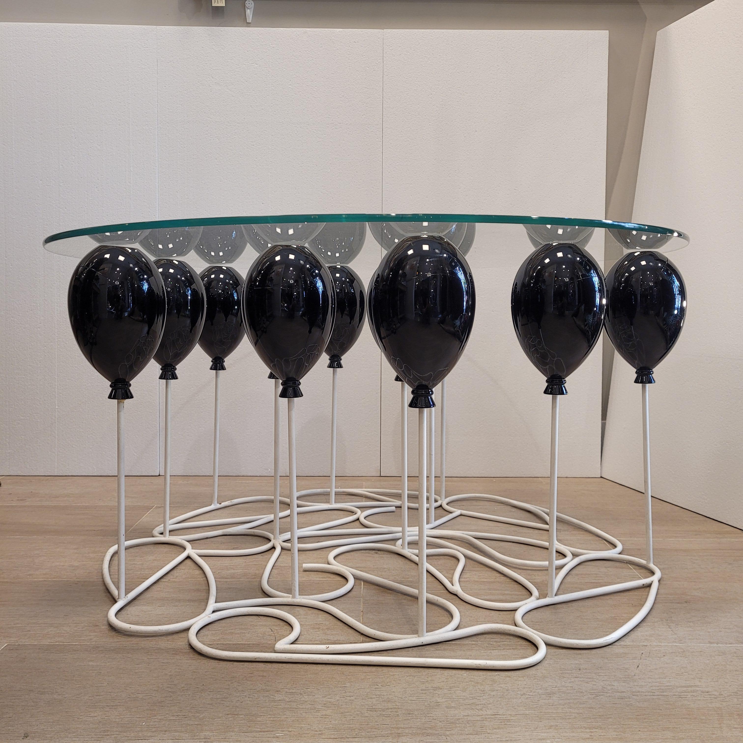 XXIe siècle et contemporain Table basse Balloon, édition noire de Duffy London Ltd en vente
