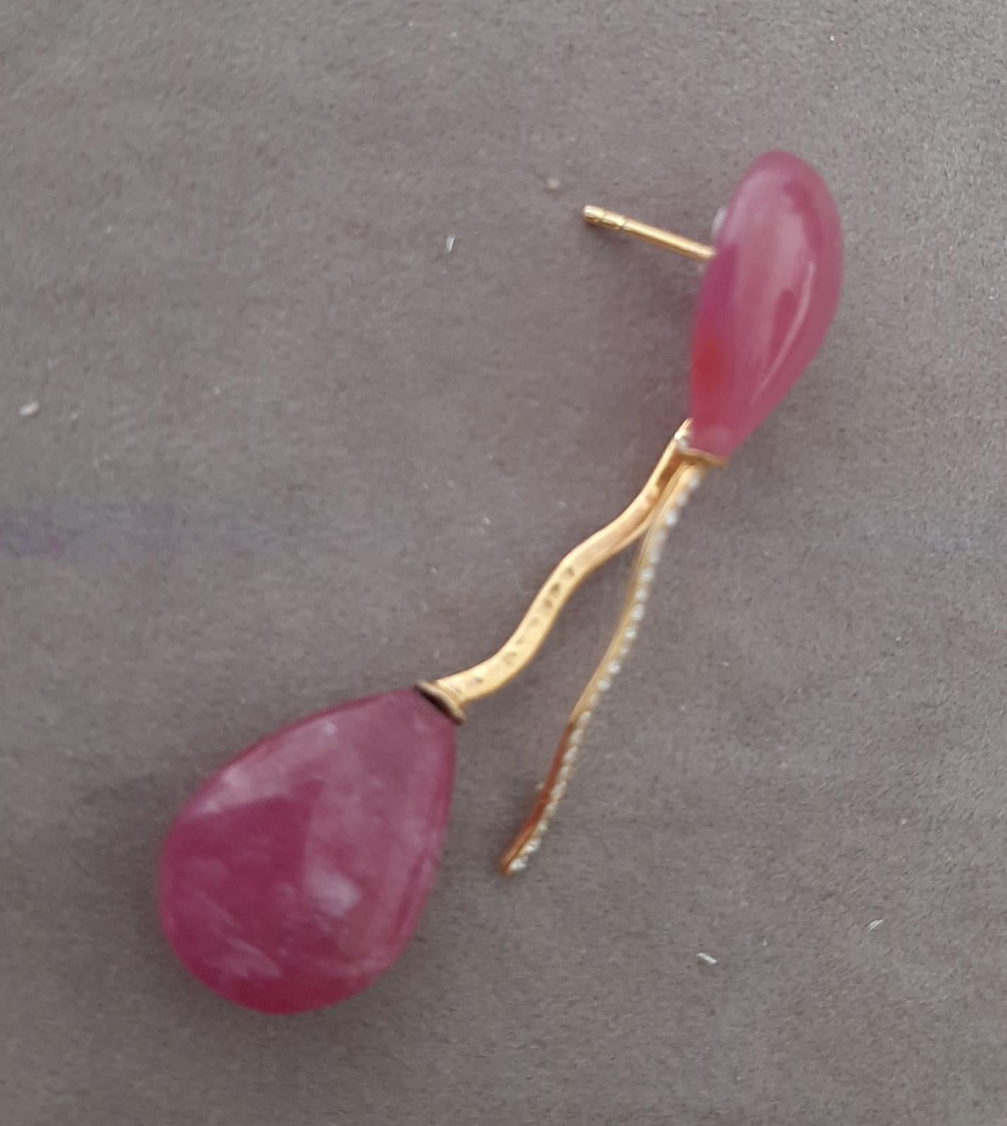 Pear Cut Balloon Style Pear Shape 15x20 Ruby Diamonds 14K Yellow Gold Stud Earrings For Sale