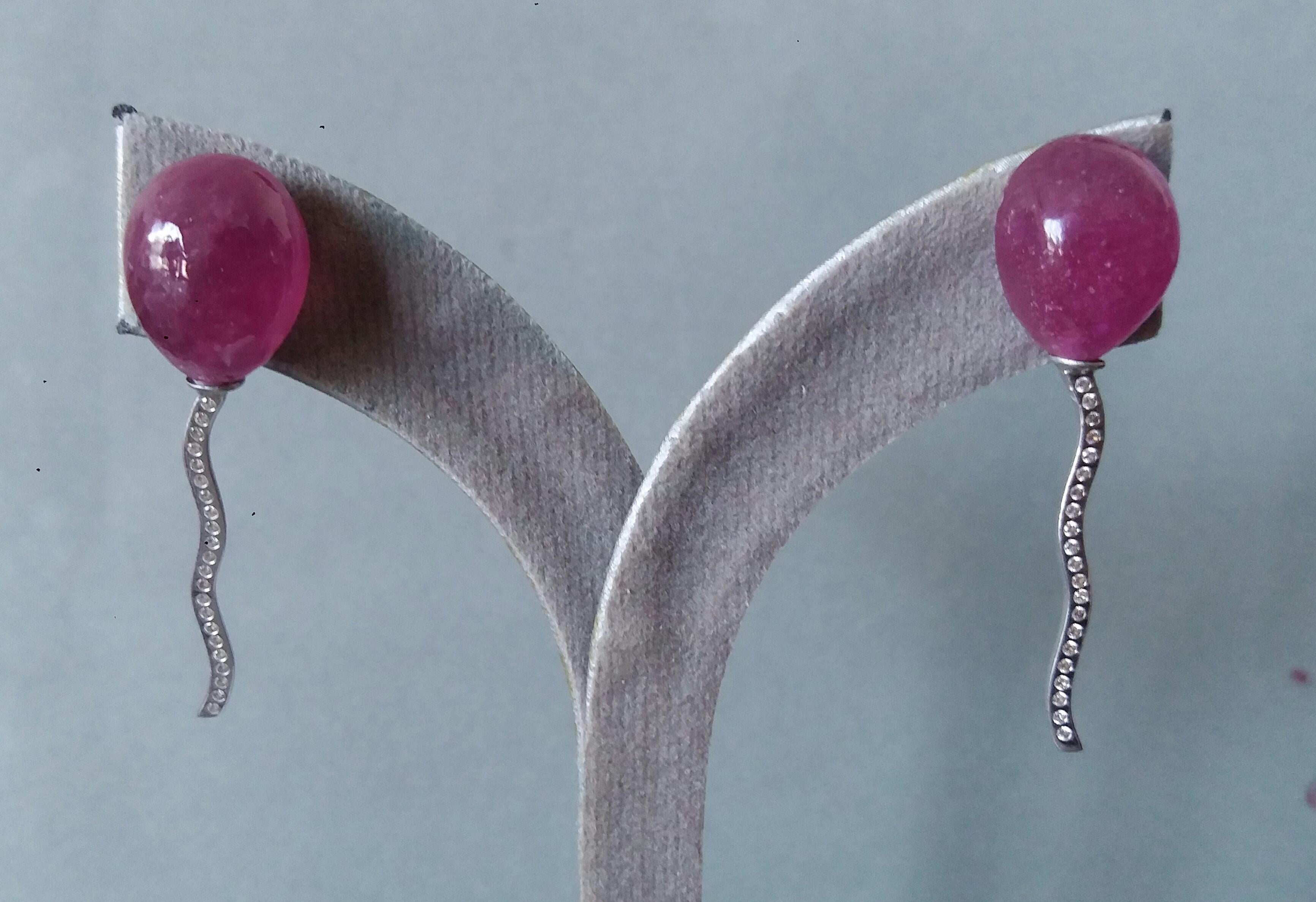 Ohrstecker im Ballon-Stil mit natürlichen Rubin-Kabinen und Diamanten aus 14 Karat Weißgold im Angebot 7