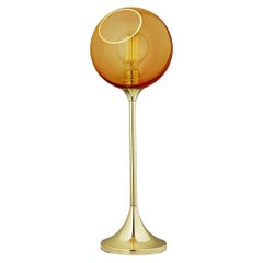 Lampe de table Ballroom, ambre avec ampoule Globe LED Ø3