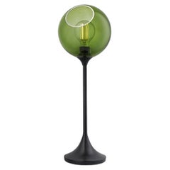 Lampe de table Ballroom, armée avec ampoule Globe LED Ø3