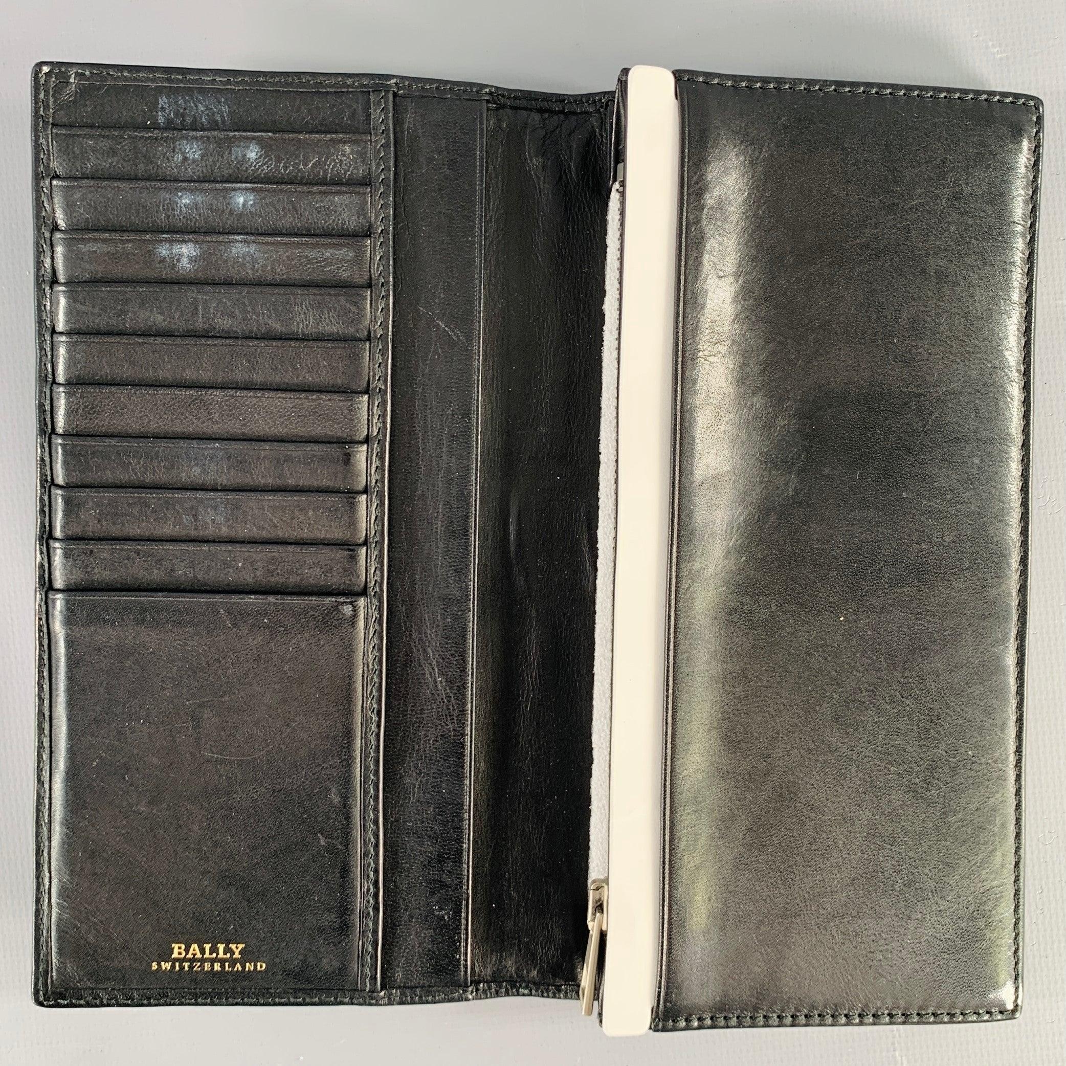 BALLY Black Grey Stripe Leather Wallet In Good Condition For Sale In San Francisco, CA