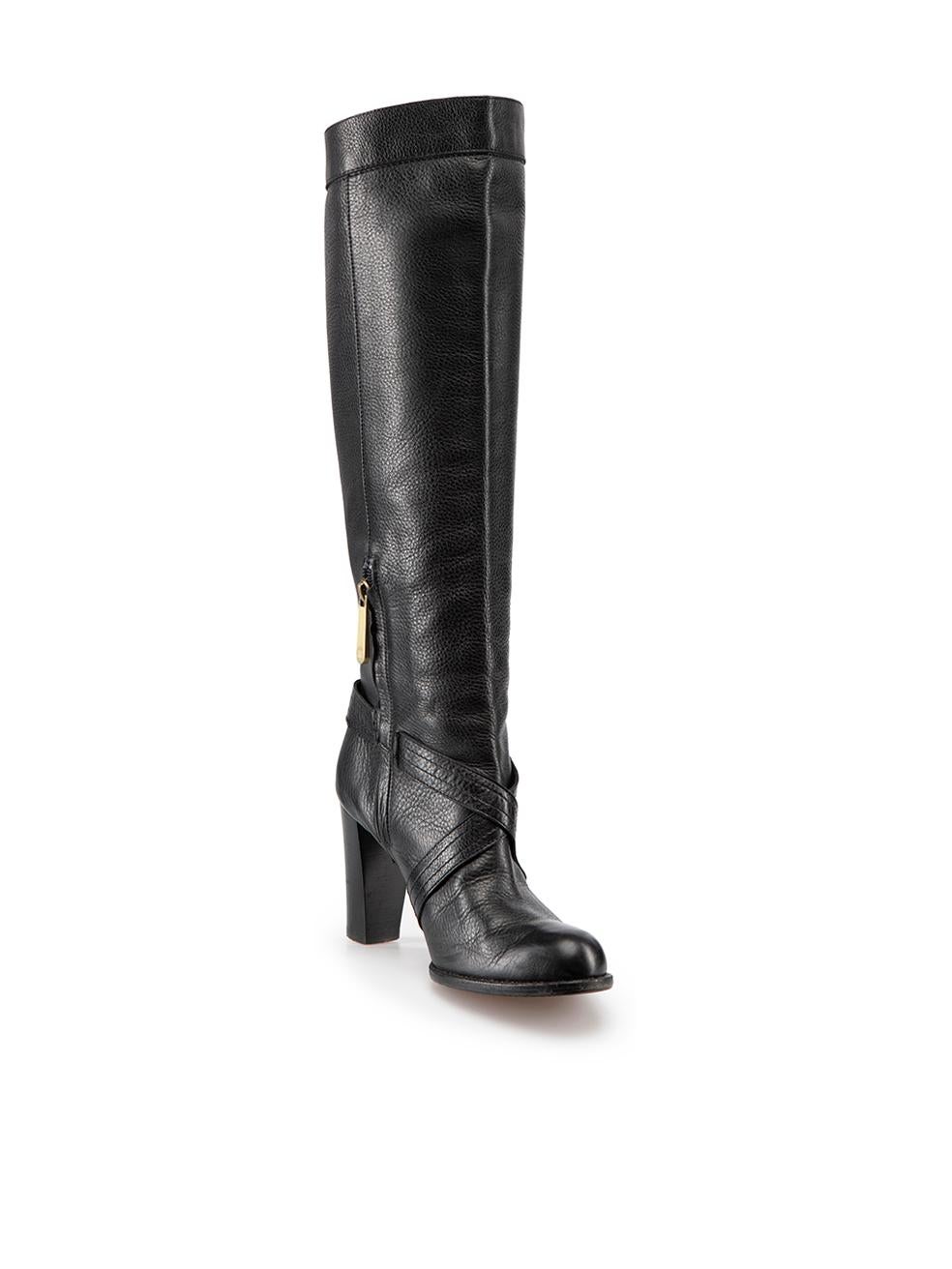 CONDITION is Very good. Minimal wear to boots is evident. Minimal wear to both boot toes and heels with abrasions to the leather on this used Bally designer resale item.
 
 Details
 Black
 Leather
 Boots
 Knee high
 Almond toe
 High heeled
 Side zip