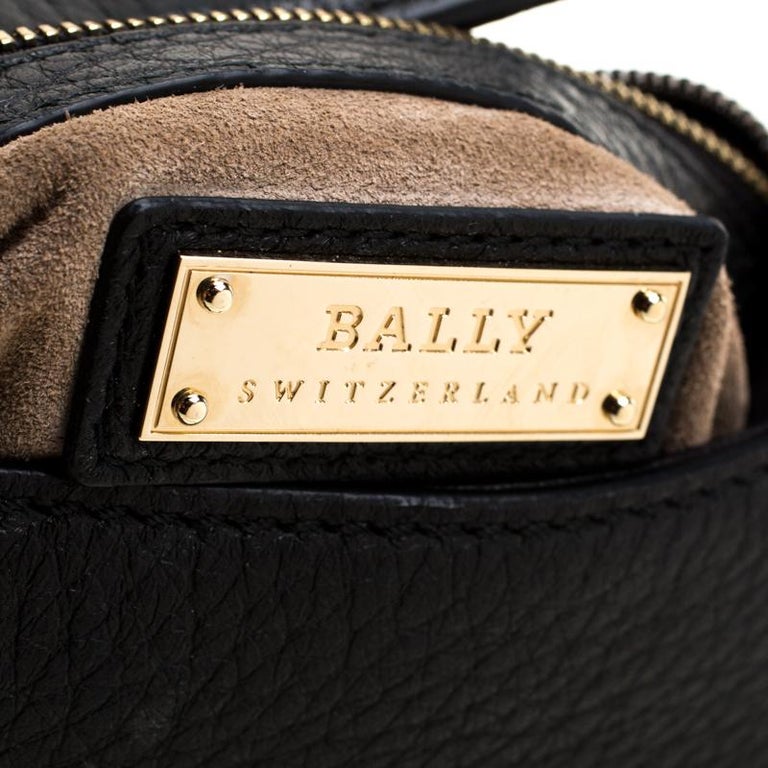 Bally Black Leather Crossbody Bag For Sale at 1stDibs