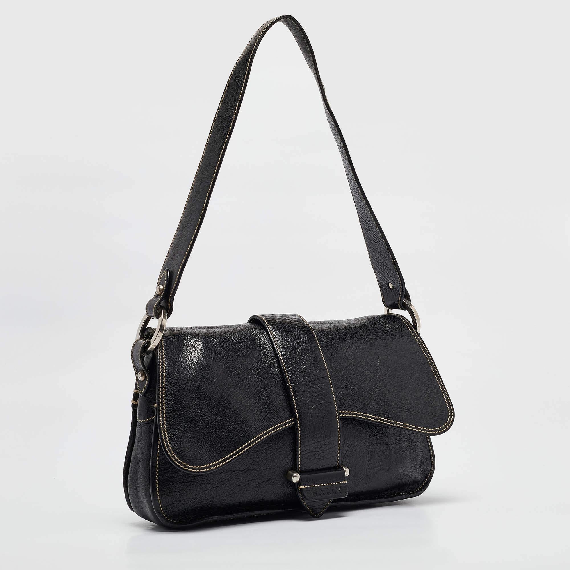 Bally Black Leather Flap Shoulder Bag In Fair Condition In Dubai, Al Qouz 2