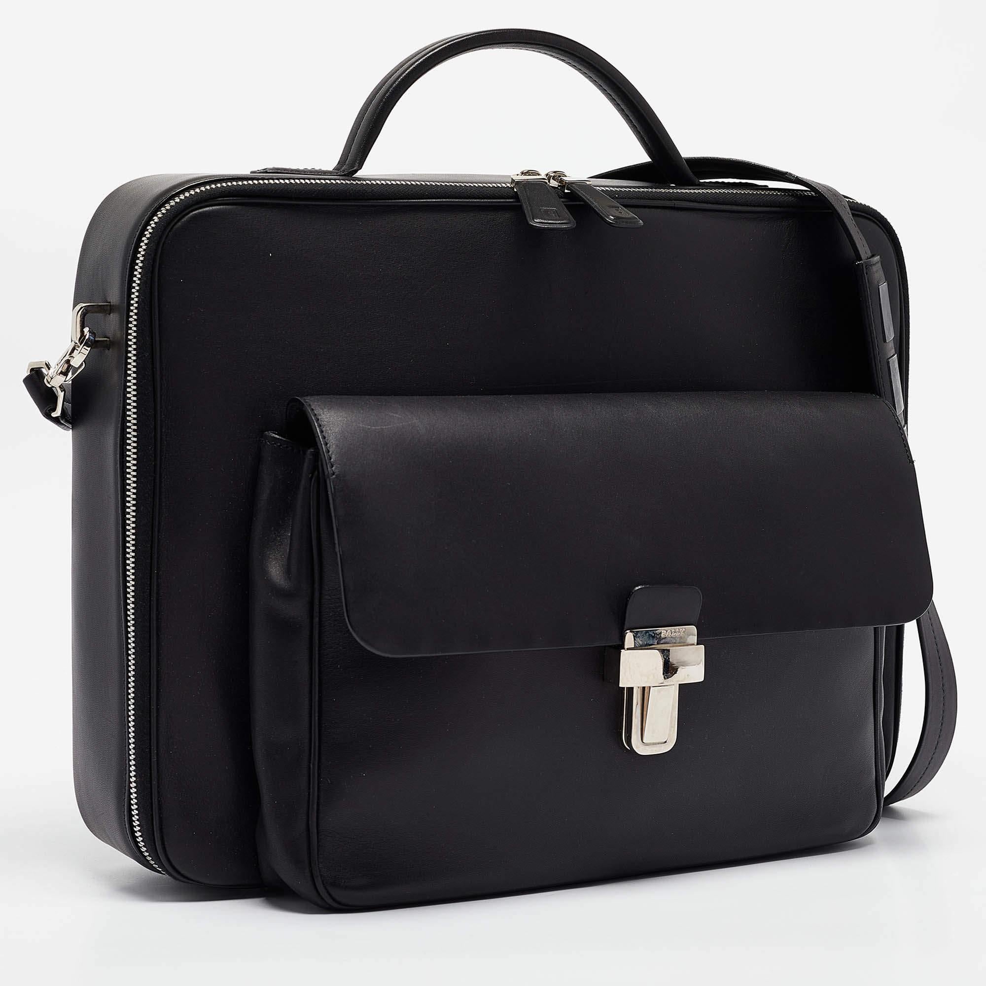 Bally Black Leather Front Pocket Briefcase Bag In Fair Condition In Dubai, Al Qouz 2
